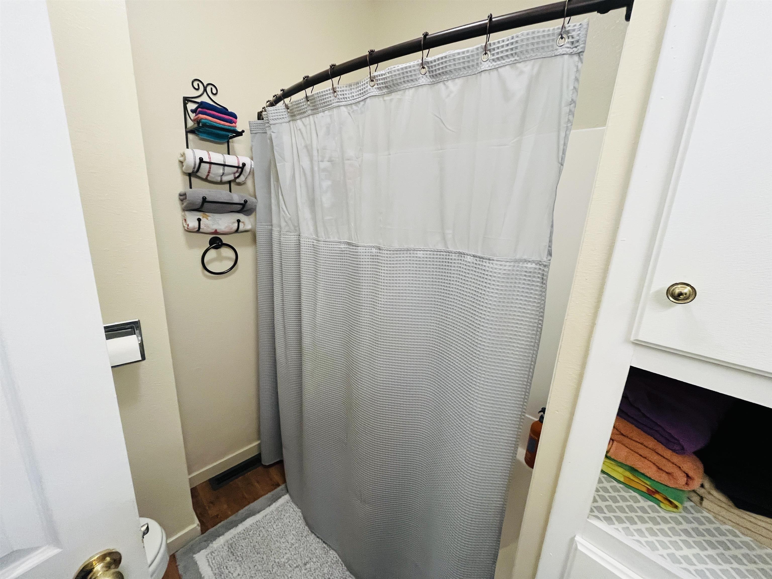 Norfolk, Nebraska 68701, United States, 2 Bedrooms Bedrooms, ,1 BathroomBathrooms,Residential,Active,252715