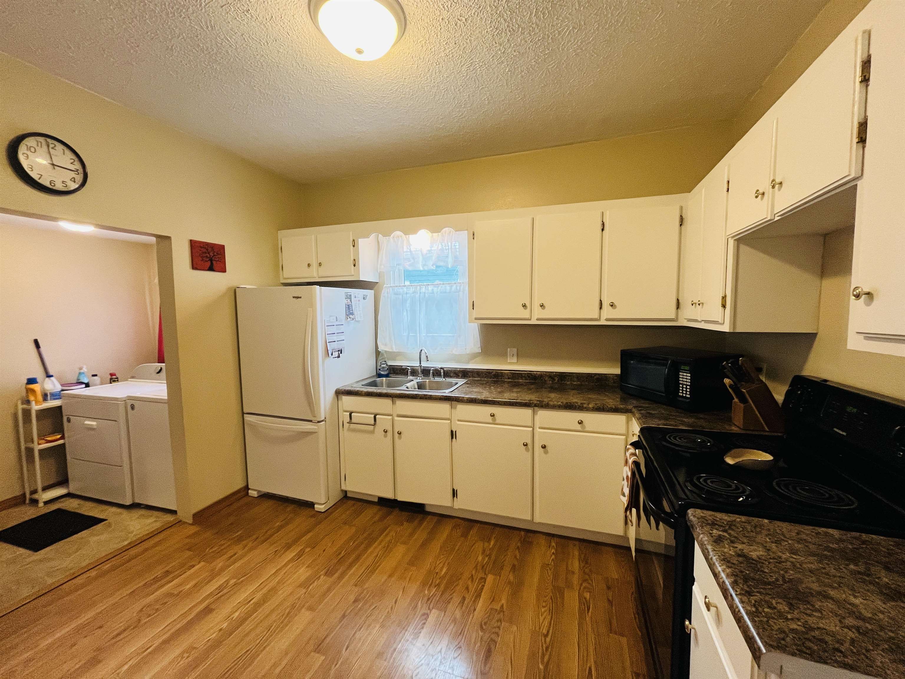 Norfolk, Nebraska 68701, United States, 2 Bedrooms Bedrooms, ,1 BathroomBathrooms,Residential,Active,252715