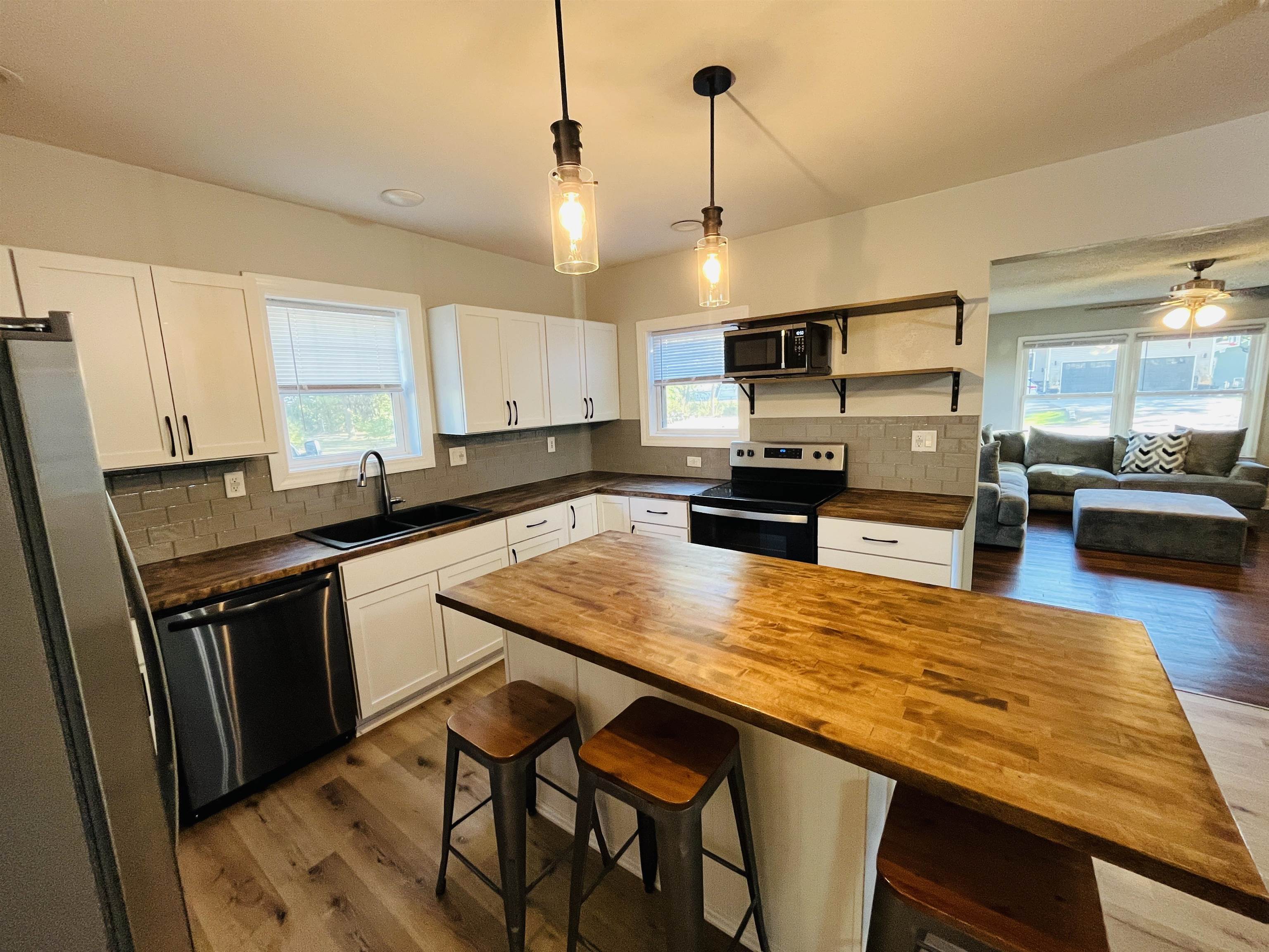 Pierce, Nebraska 68767, United States, 2 Bedrooms Bedrooms, ,1 BathroomBathrooms,Residential,Active,227014