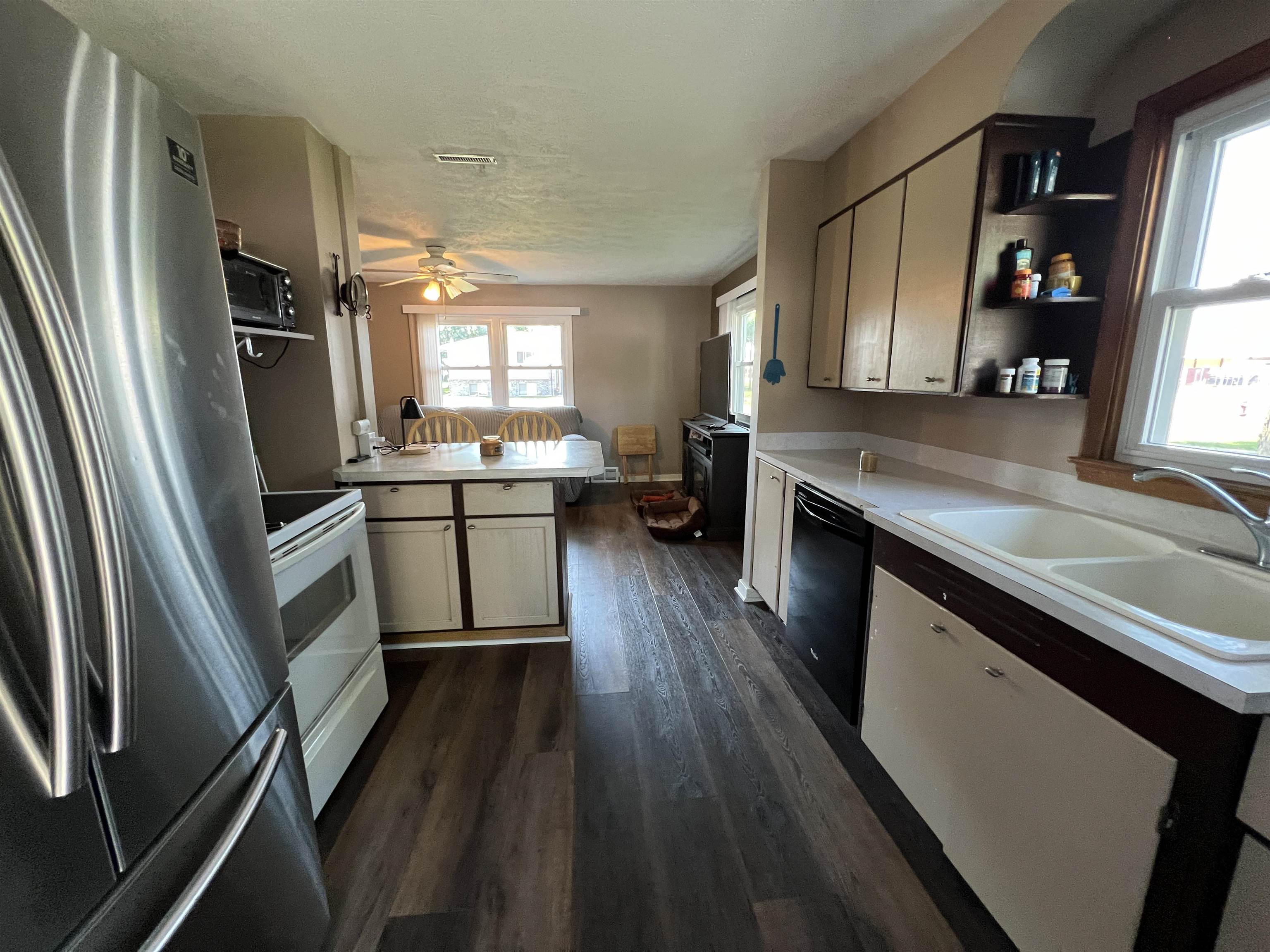 Pierce, Nebraska 68767, United States, 3 Bedrooms Bedrooms, ,1 BathroomBathrooms,Residential,Active,44879