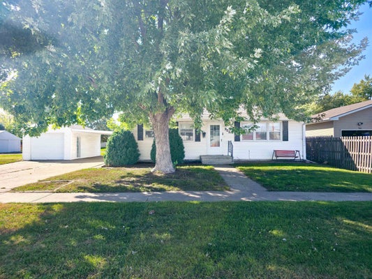 908 S 9TH ST, NORFOLK, NE 68701 - Image 334d679b23d8d9db8e9788b5f3d54e22/2316090731