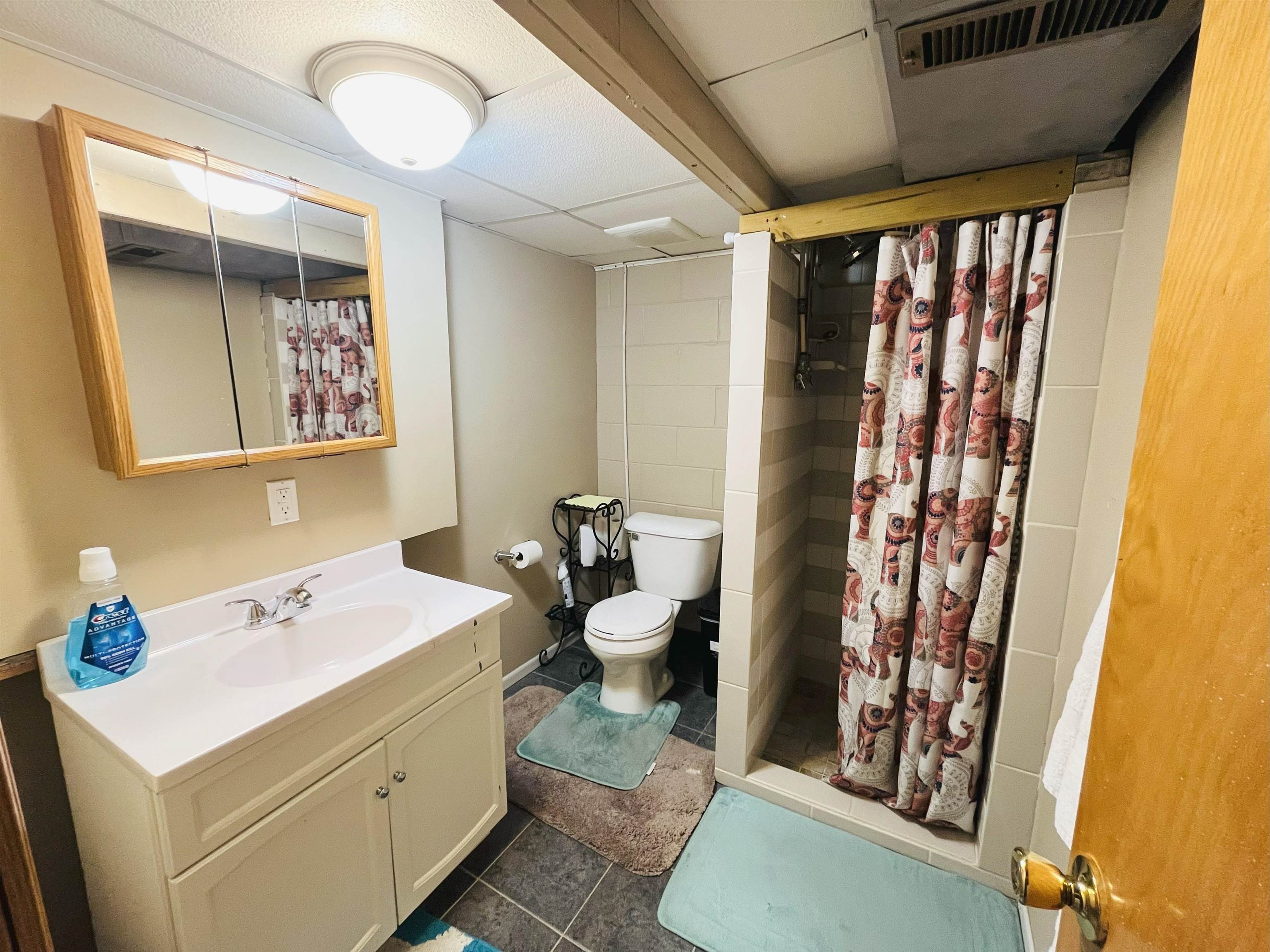 Norfolk, Nebraska 68701, United States, 2 Bedrooms Bedrooms, ,2 BathroomsBathrooms,Residential,Pending,205853