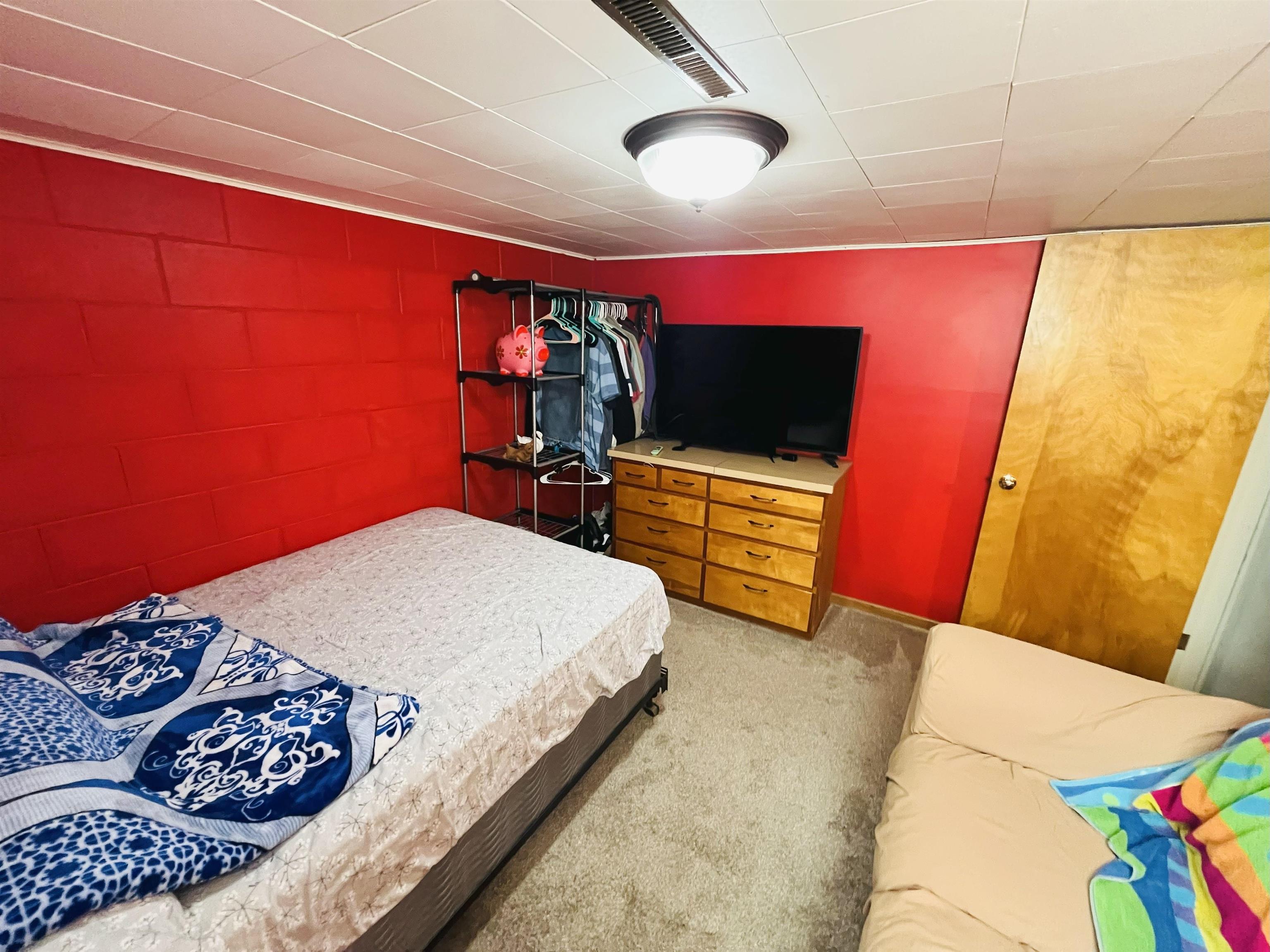 Norfolk, Nebraska 68701, United States, 2 Bedrooms Bedrooms, ,2 BathroomsBathrooms,Residential,Pending,205853