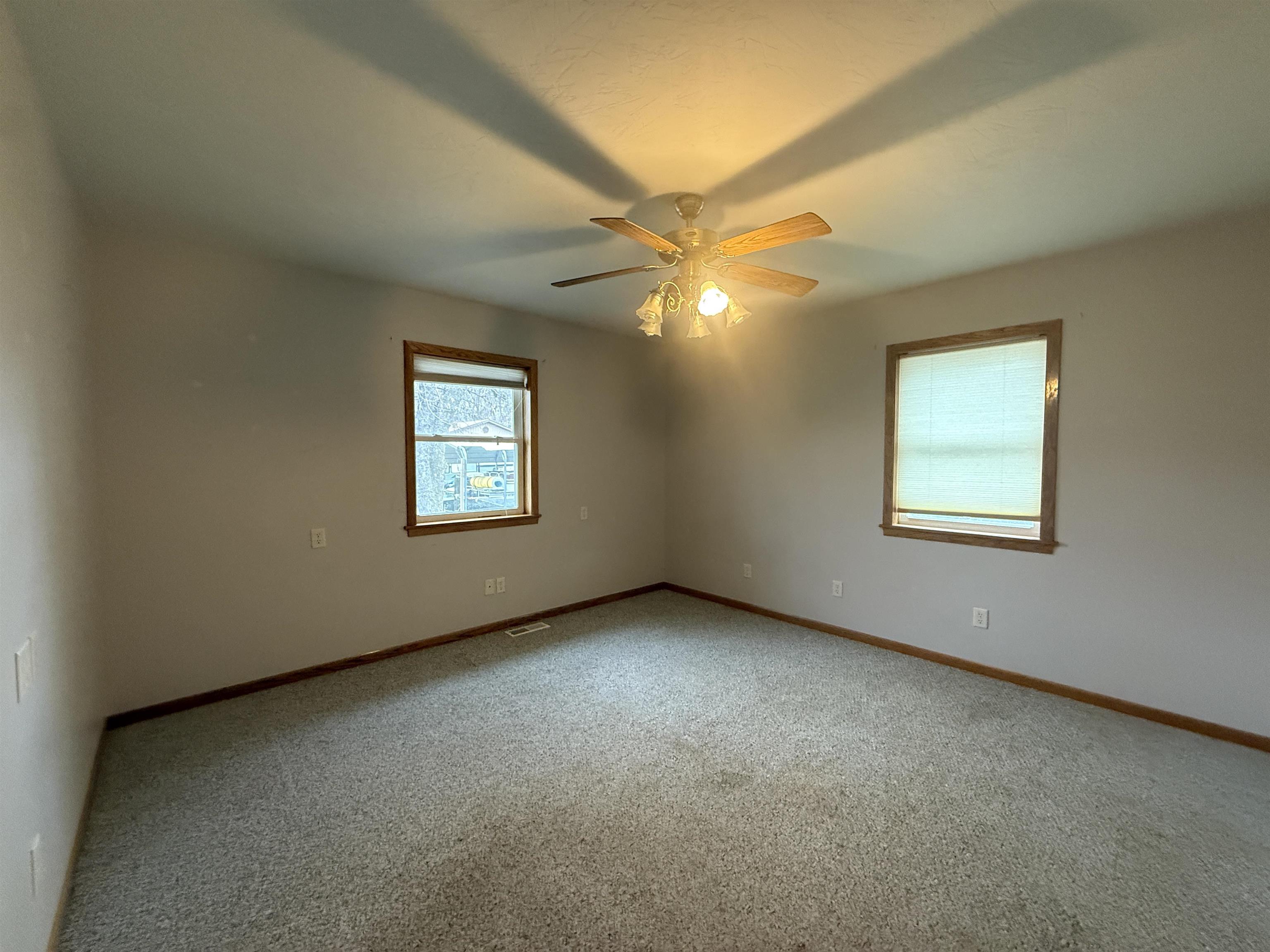 Crofton, Nebraska 68730, United States, 4 Bedrooms Bedrooms, ,3 BathroomsBathrooms,Residential,Active,244788