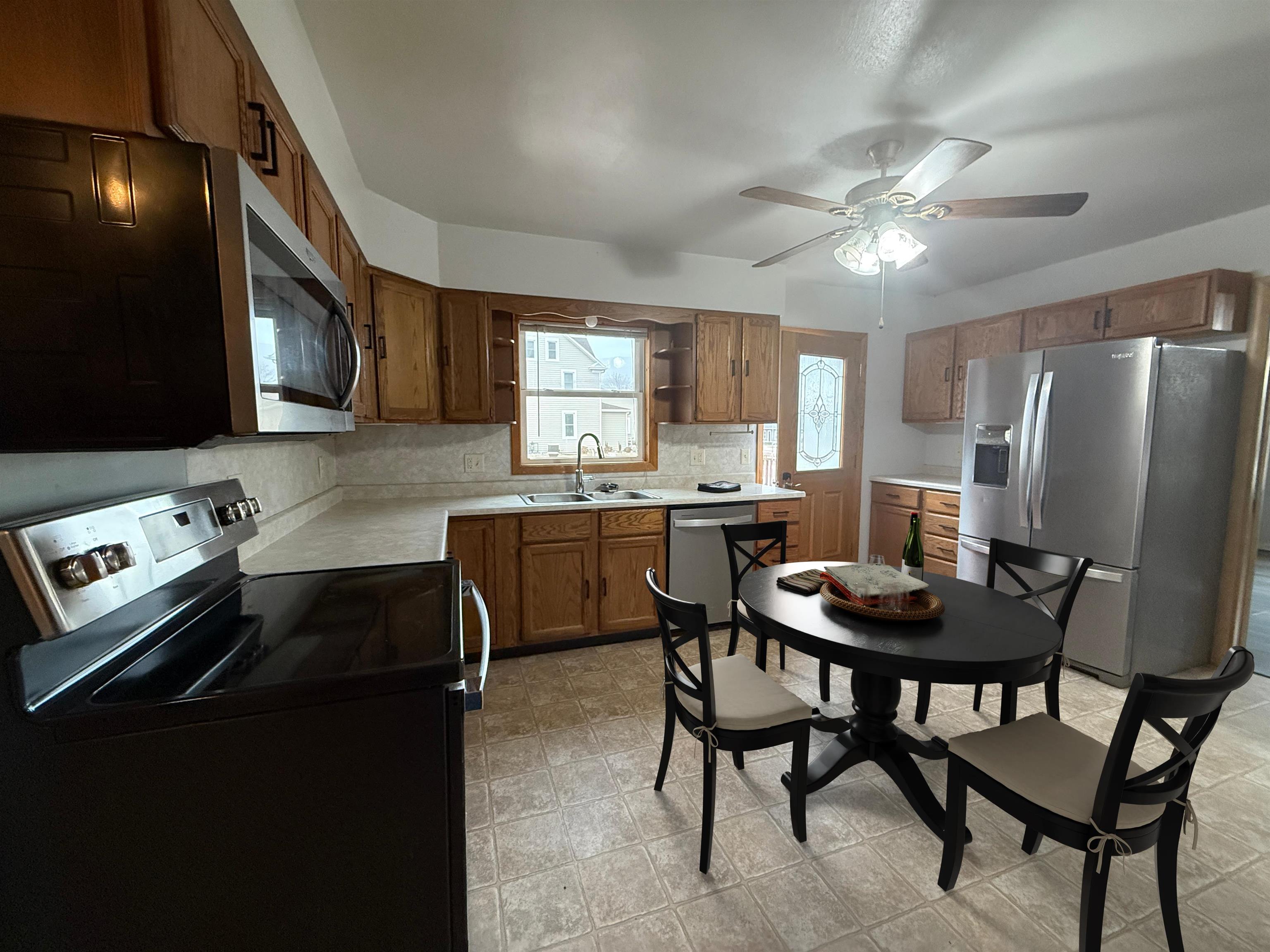 Crofton, Nebraska 68730, United States, 4 Bedrooms Bedrooms, ,3 BathroomsBathrooms,Residential,Active,244788