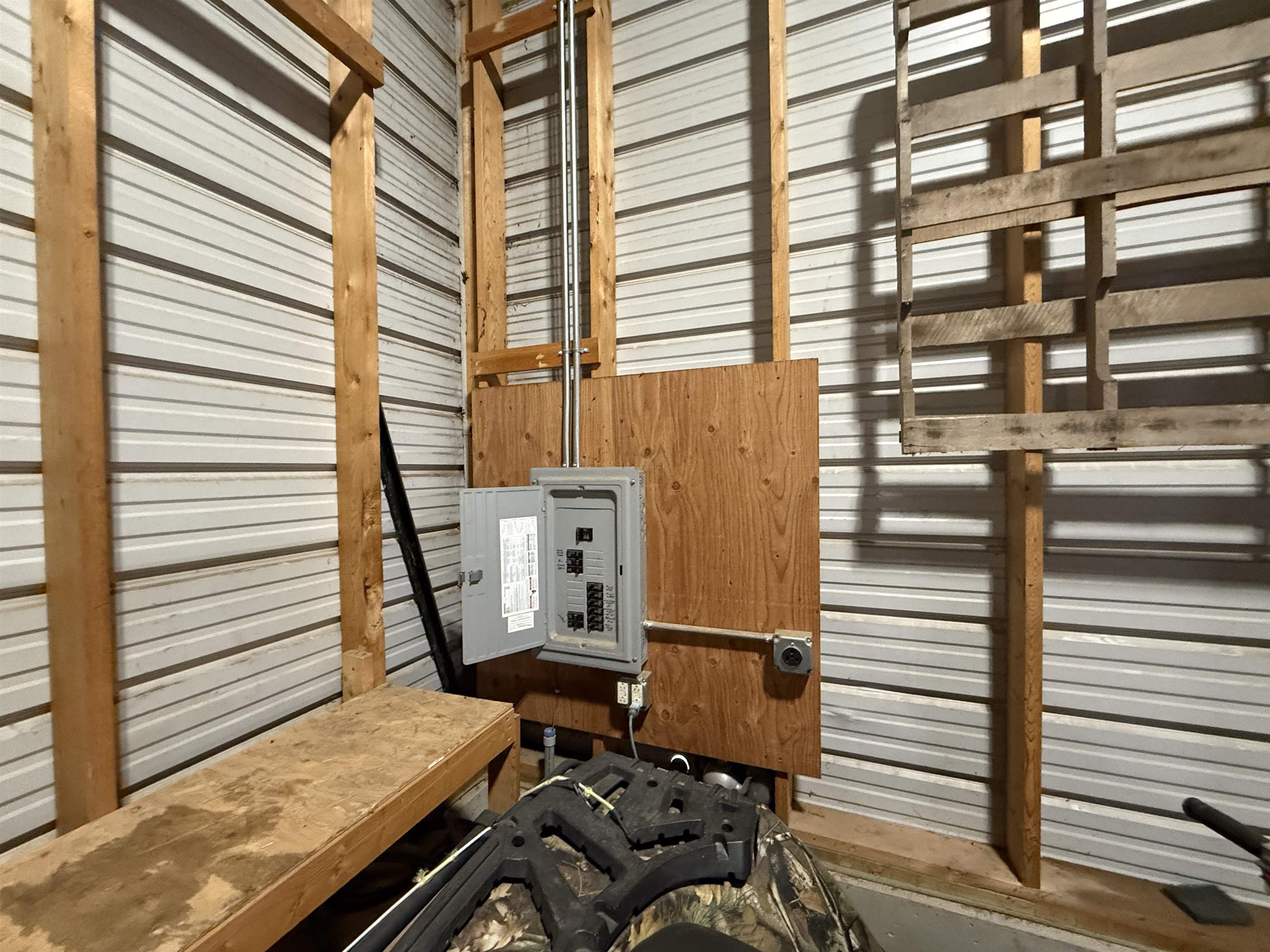 Crofton, Nebraska 68730, United States, 4 Bedrooms Bedrooms, ,3 BathroomsBathrooms,Residential,Active,244788