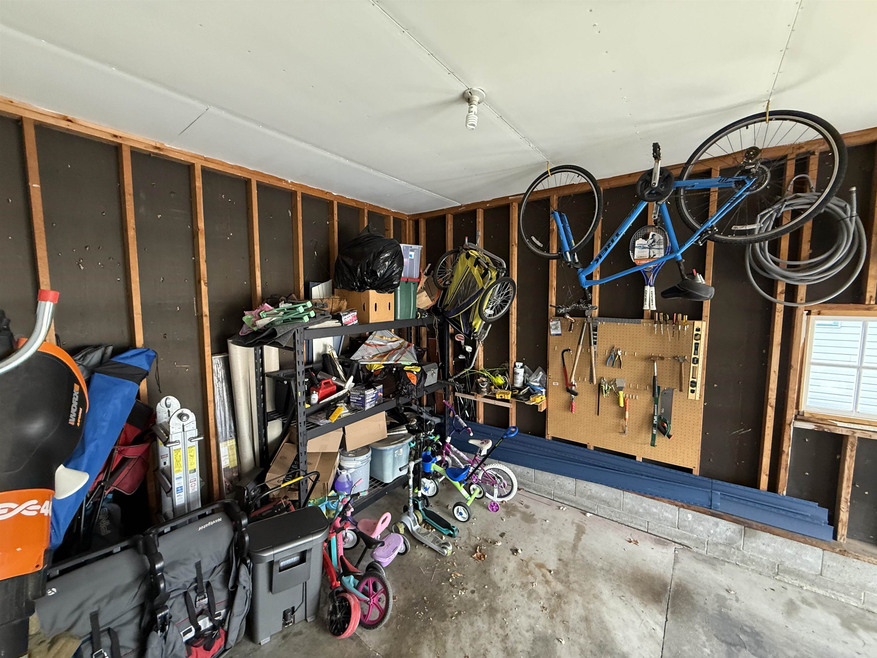 Norfolk, Nebraska 68701, United States, 4 Bedrooms Bedrooms, ,2 BathroomsBathrooms,Residential,Pending,26849