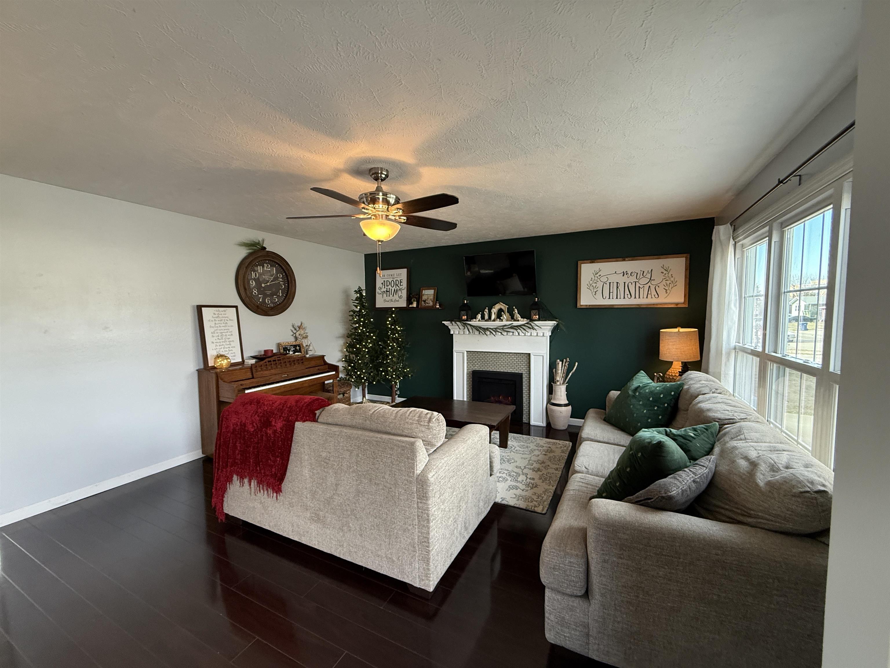 Norfolk, Nebraska 68701, United States, 4 Bedrooms Bedrooms, ,2 BathroomsBathrooms,Residential,Pending,26849