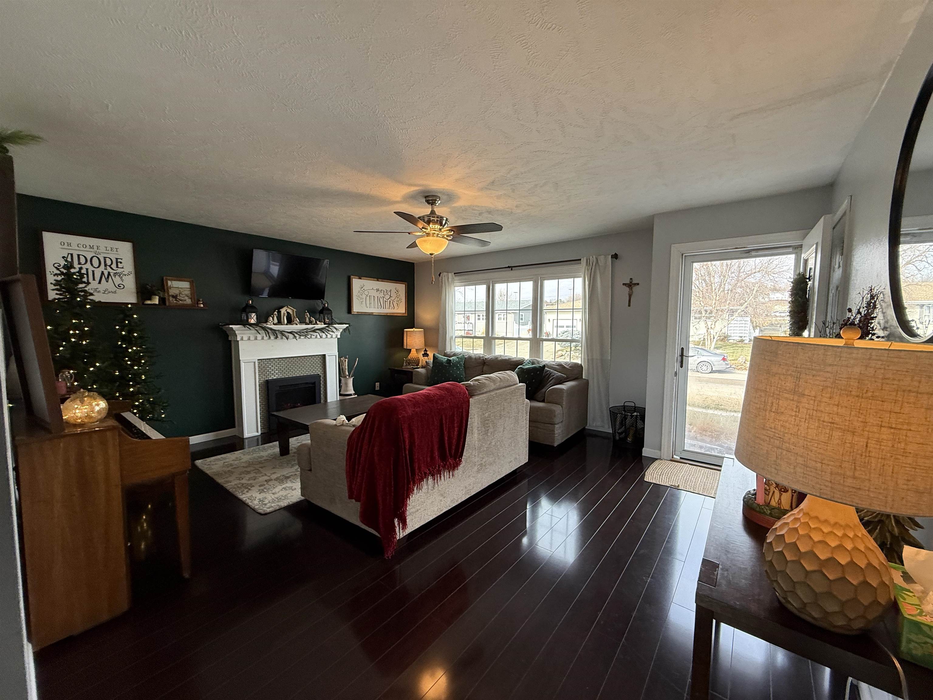 Norfolk, Nebraska 68701, United States, 4 Bedrooms Bedrooms, ,2 BathroomsBathrooms,Residential,Pending,26849