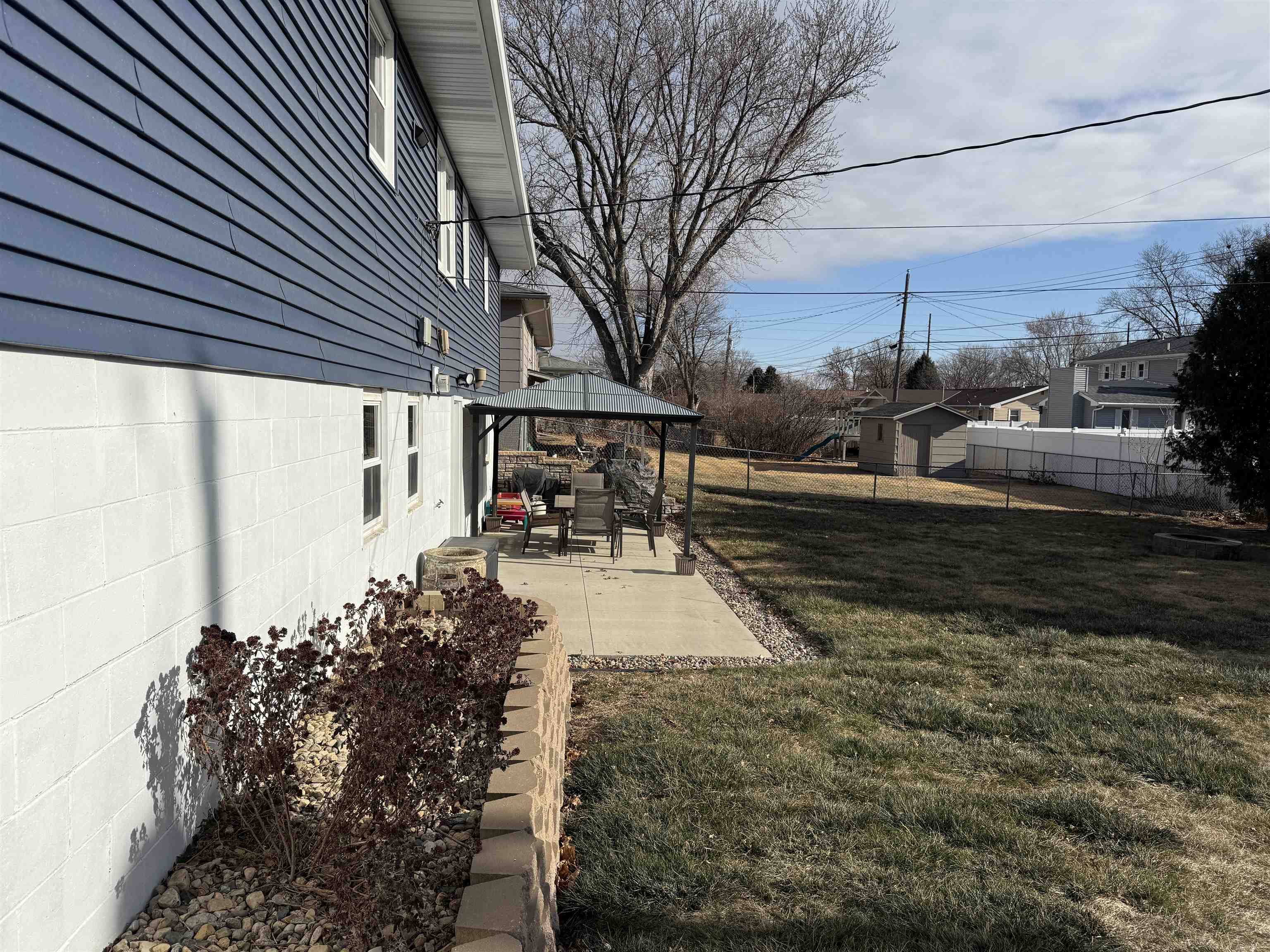 Norfolk, Nebraska 68701, United States, 4 Bedrooms Bedrooms, ,2 BathroomsBathrooms,Residential,Pending,26849