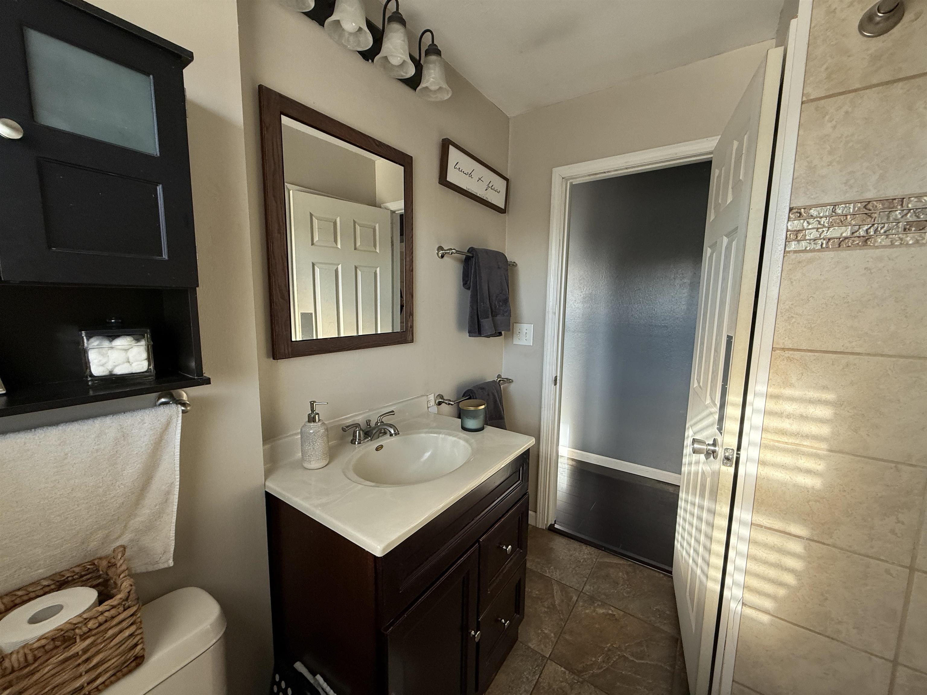 Norfolk, Nebraska 68701, United States, 4 Bedrooms Bedrooms, ,2 BathroomsBathrooms,Residential,Pending,26849