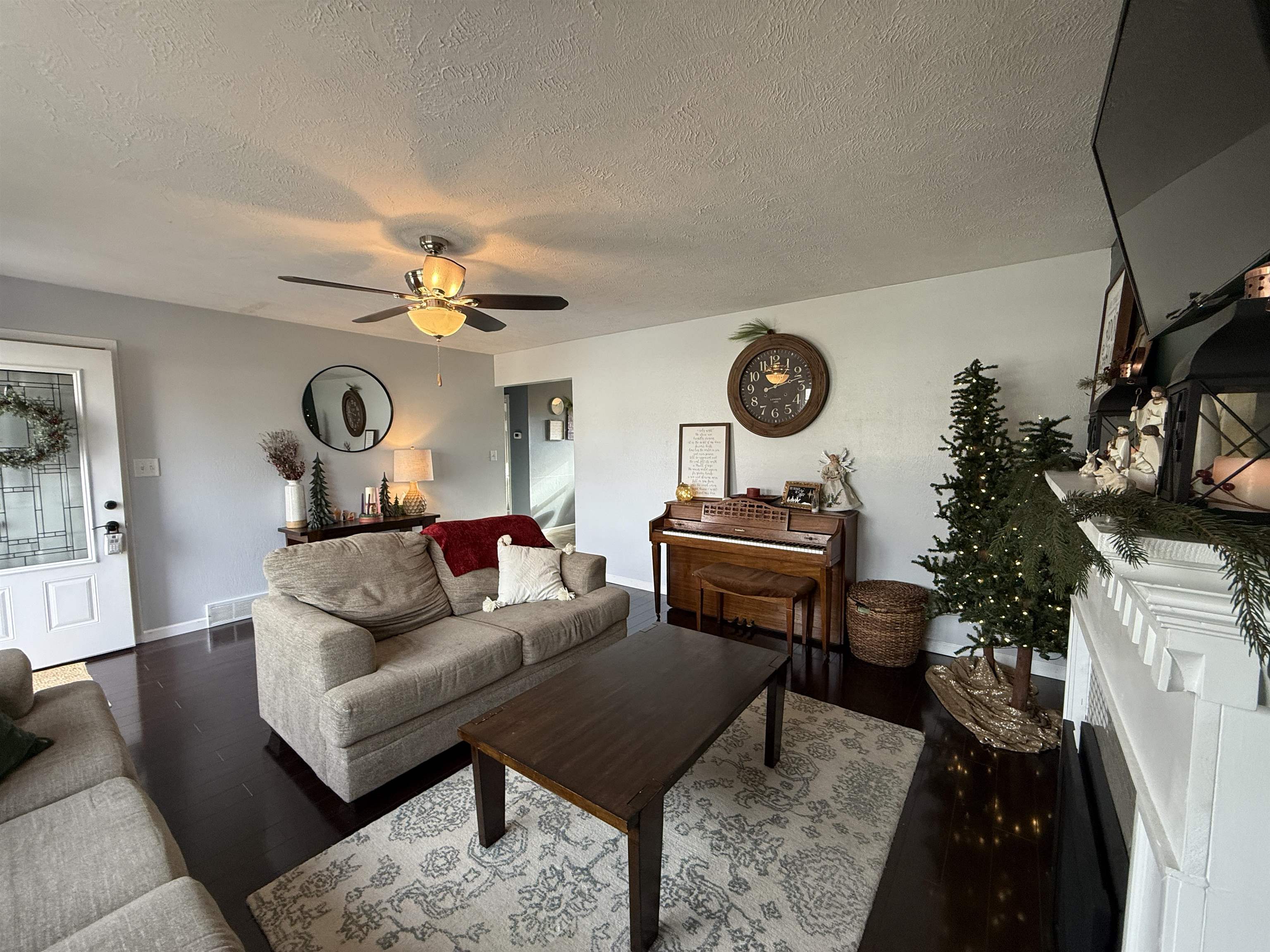 Norfolk, Nebraska 68701, United States, 4 Bedrooms Bedrooms, ,2 BathroomsBathrooms,Residential,Pending,26849