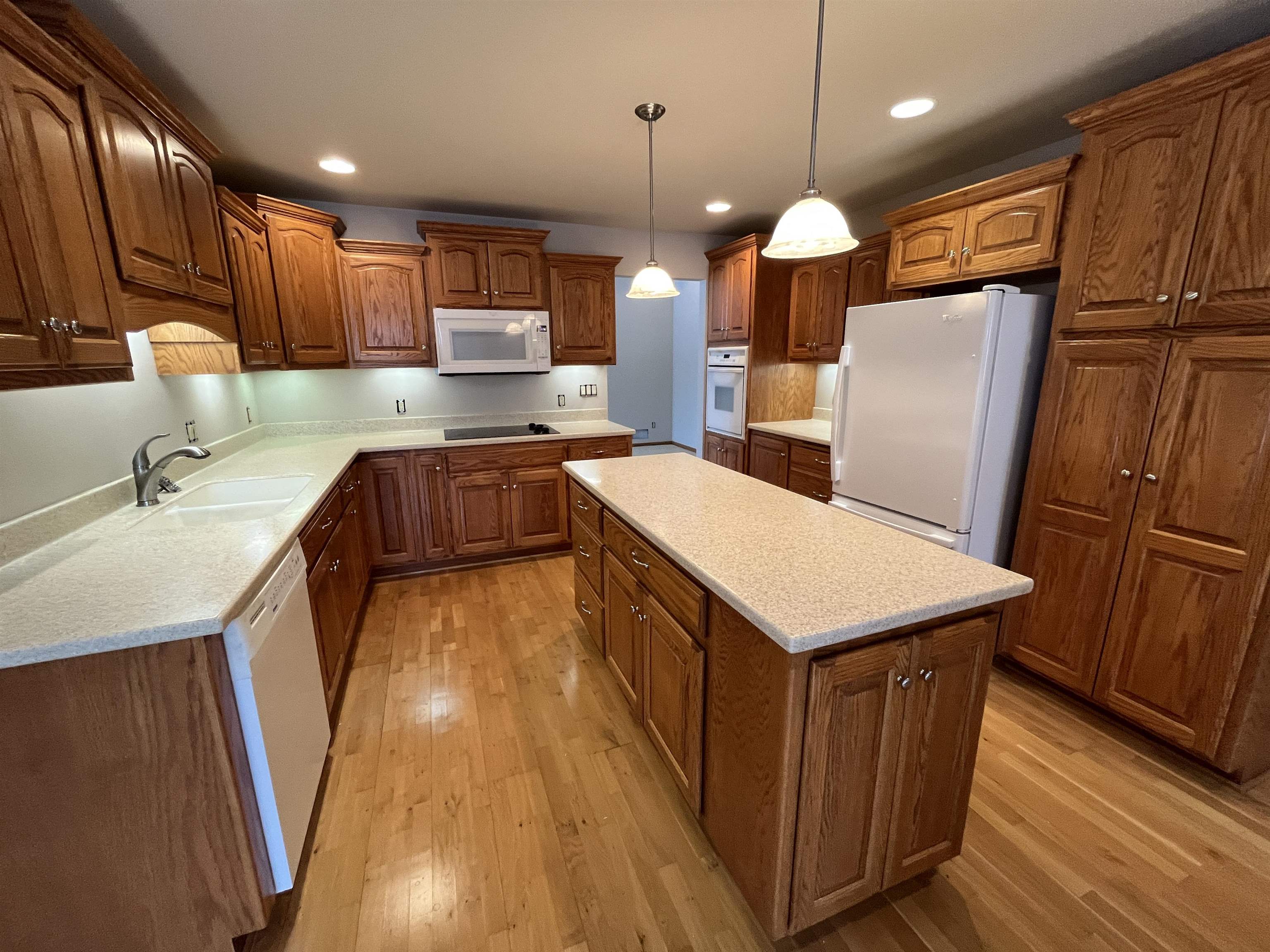 Pierce, Nebraska 68767, United States, 3 Bedrooms Bedrooms, ,2 BathroomsBathrooms,Residential,Pending,3486