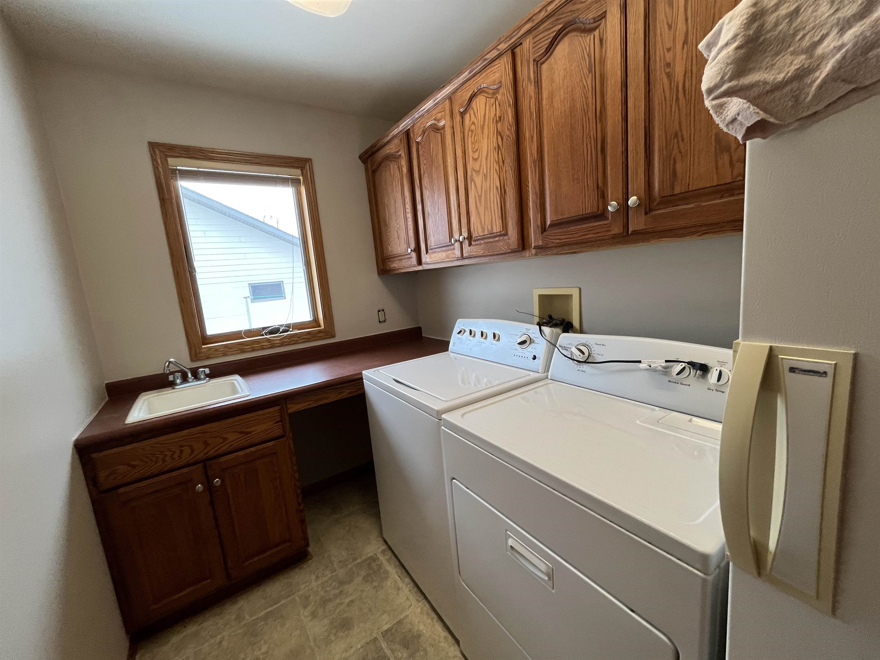 Pierce, Nebraska 68767, United States, 3 Bedrooms Bedrooms, ,2 BathroomsBathrooms,Residential,Pending,3486