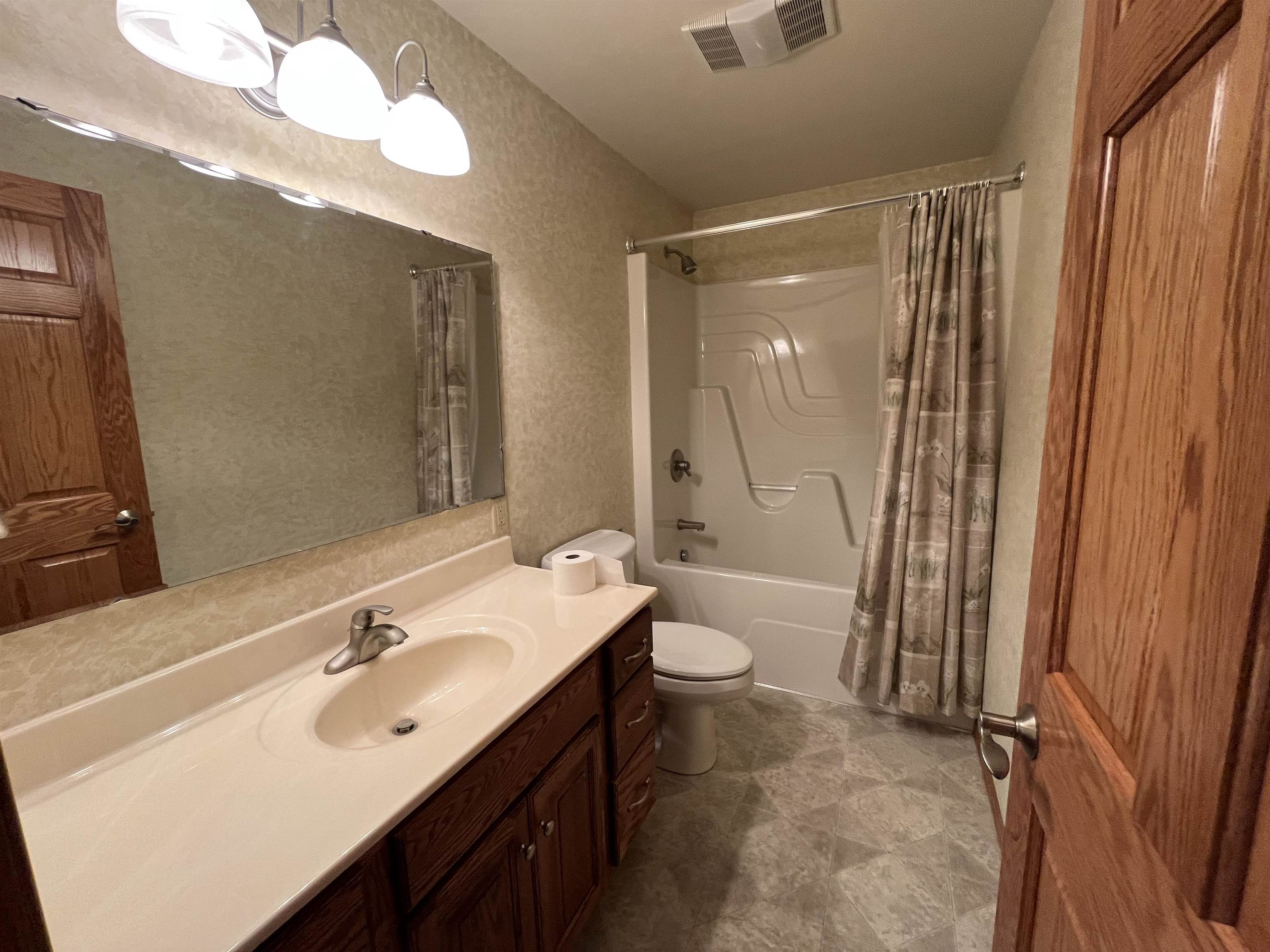 Pierce, Nebraska 68767, United States, 3 Bedrooms Bedrooms, ,2 BathroomsBathrooms,Residential,Pending,3486