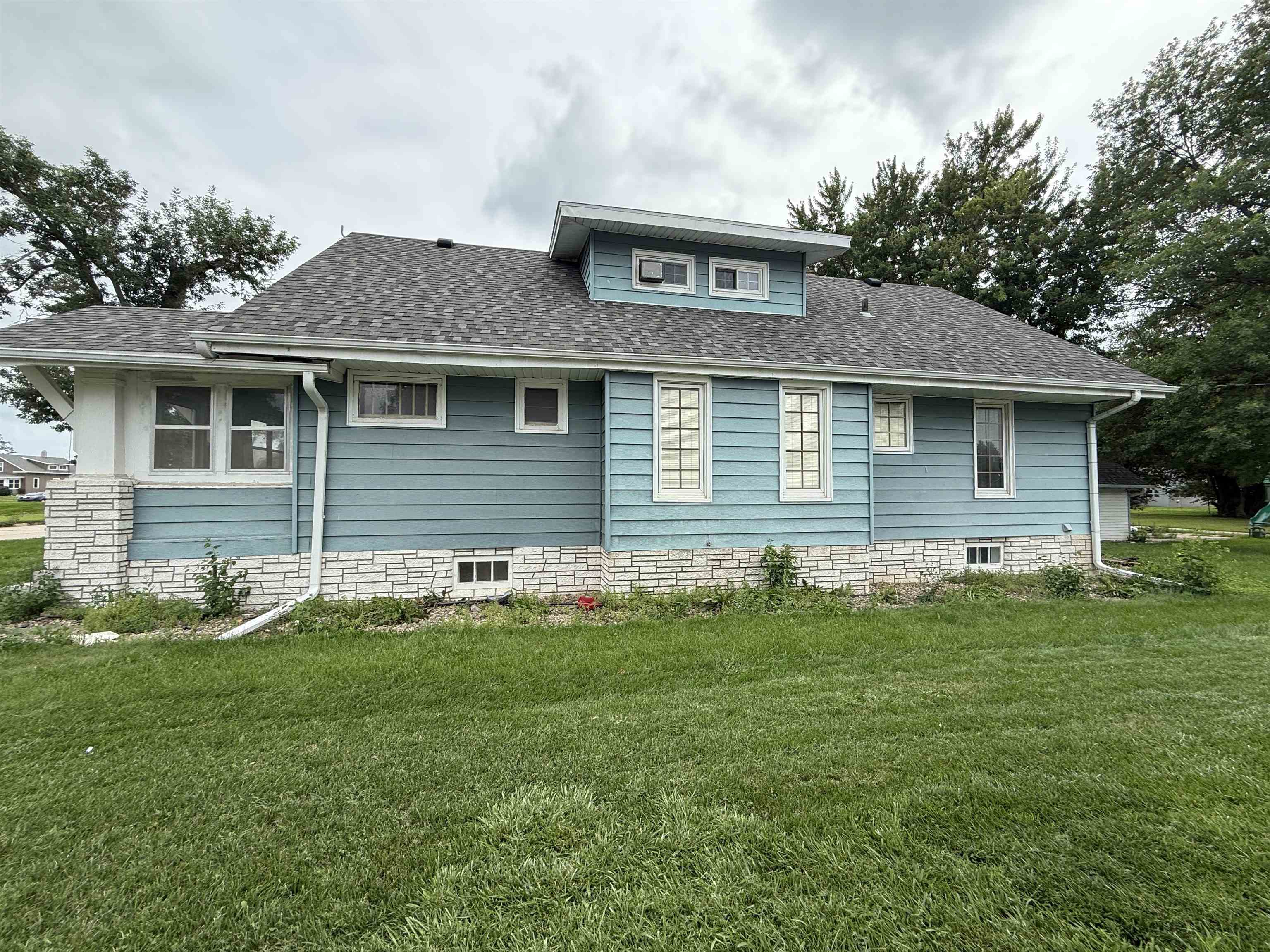 Plainview, Nebraska 68769, United States, 4 Bedrooms Bedrooms, ,2 BathroomsBathrooms,Residential,Active,178612