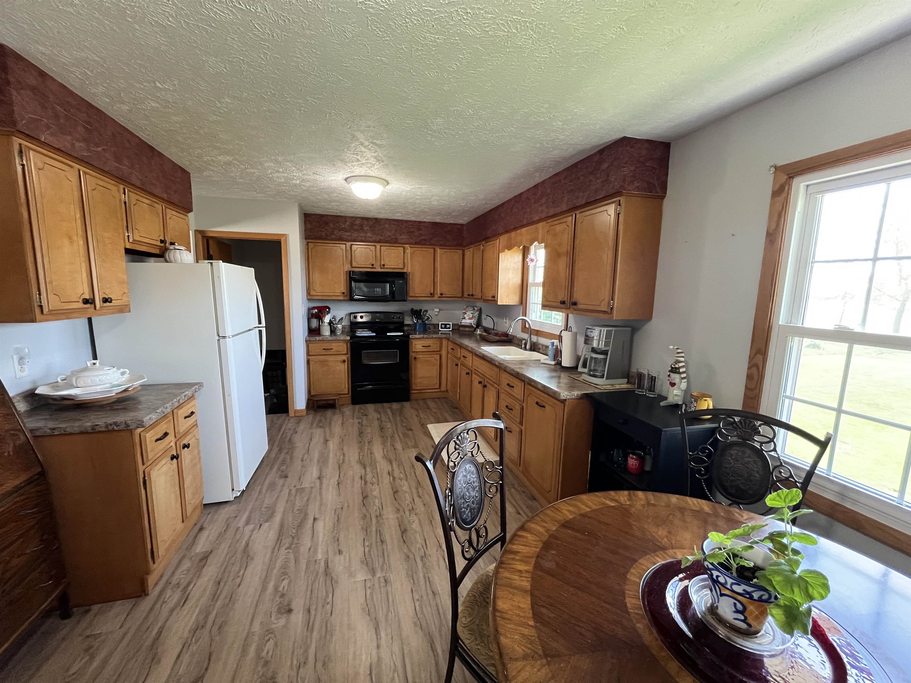 Norfolk, Nebraska 68701, United States, 3 Bedrooms Bedrooms, ,2 BathroomsBathrooms,Residential,Pending,123085