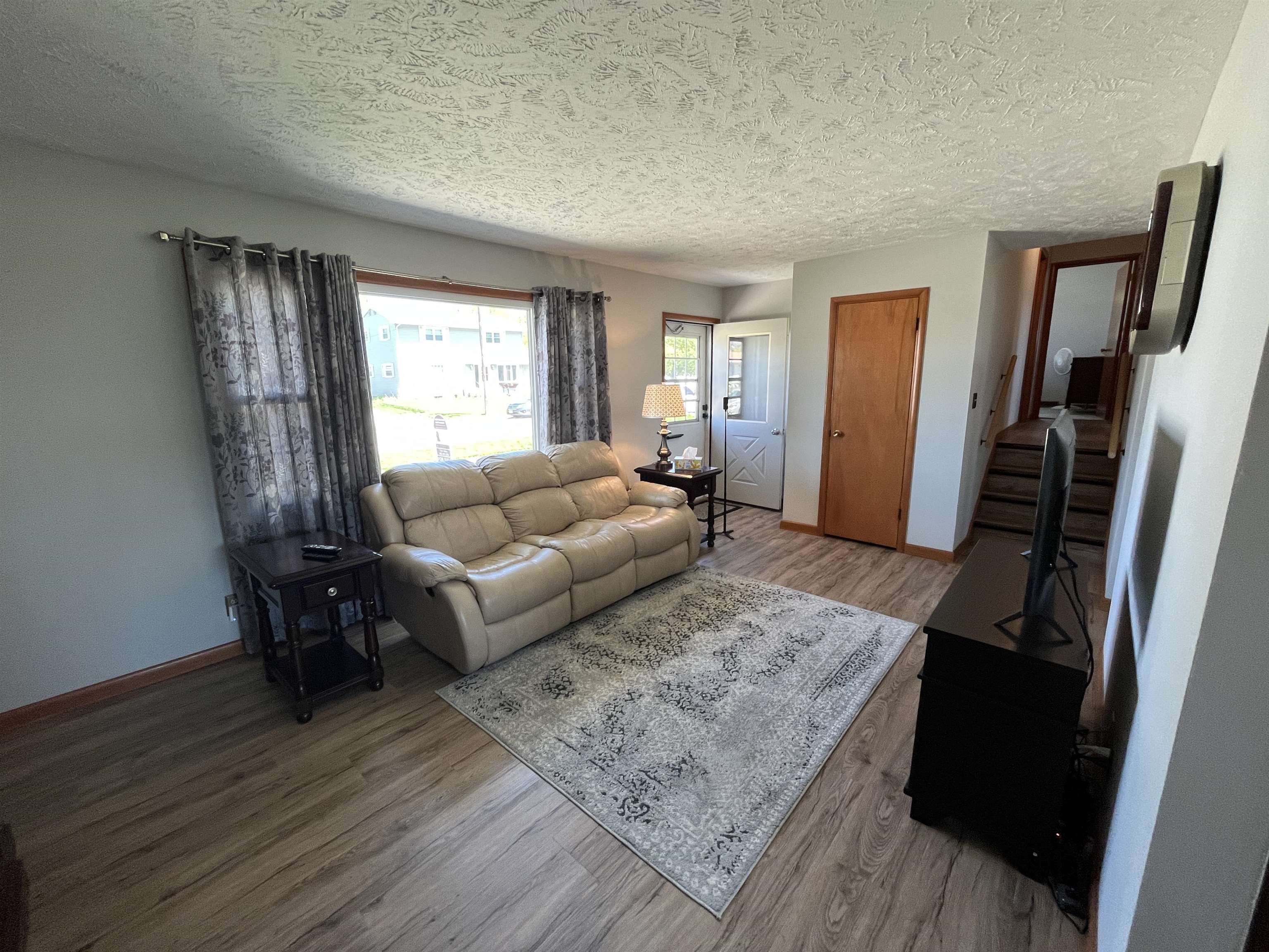 Norfolk, Nebraska 68701, United States, 3 Bedrooms Bedrooms, ,2 BathroomsBathrooms,Residential,Pending,123085