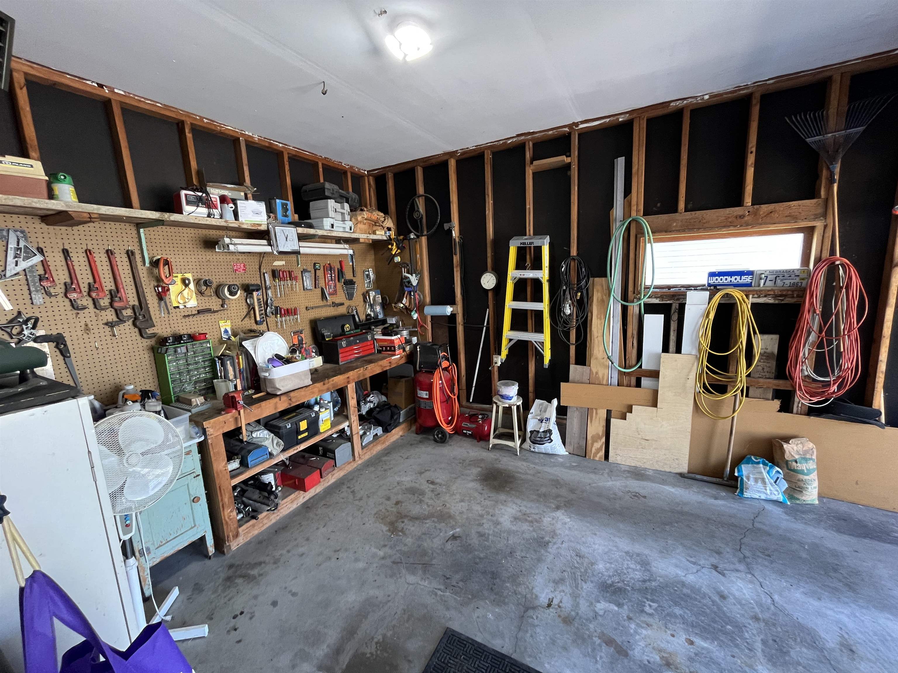 Norfolk, Nebraska 68701, United States, 3 Bedrooms Bedrooms, ,2 BathroomsBathrooms,Residential,Pending,123085