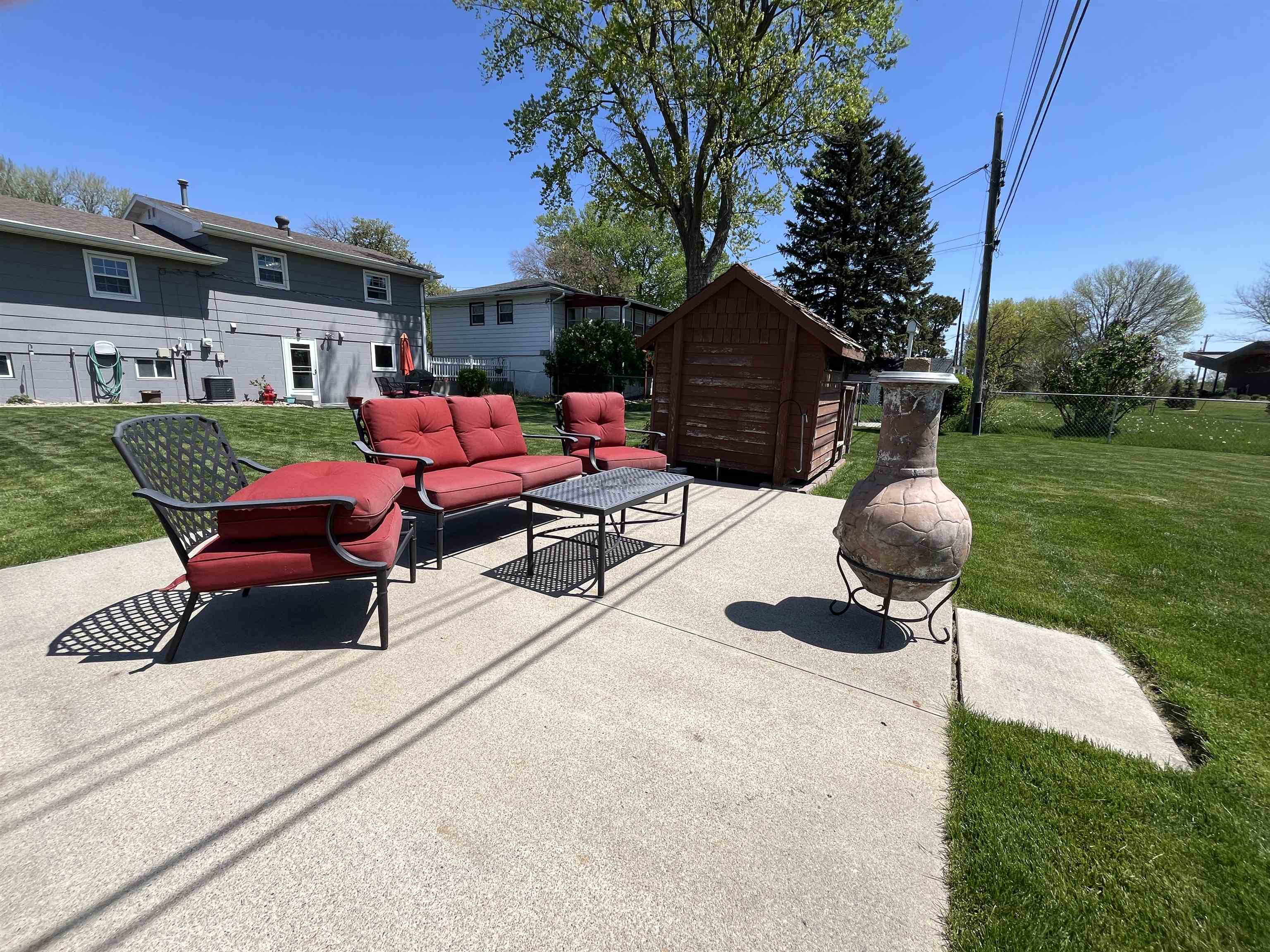 Norfolk, Nebraska 68701, United States, 3 Bedrooms Bedrooms, ,2 BathroomsBathrooms,Residential,Pending,123085