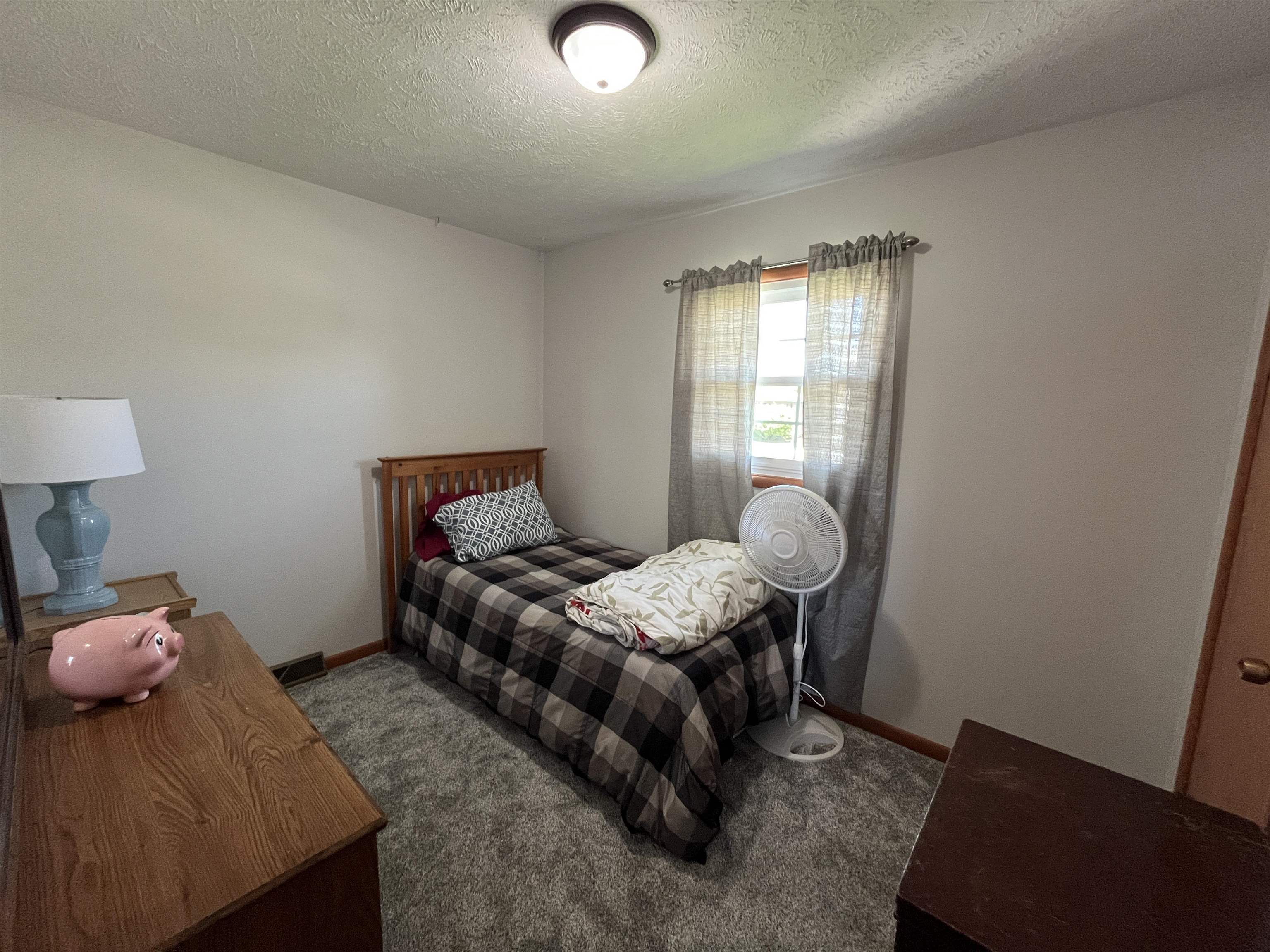 Norfolk, Nebraska 68701, United States, 3 Bedrooms Bedrooms, ,2 BathroomsBathrooms,Residential,Pending,123085