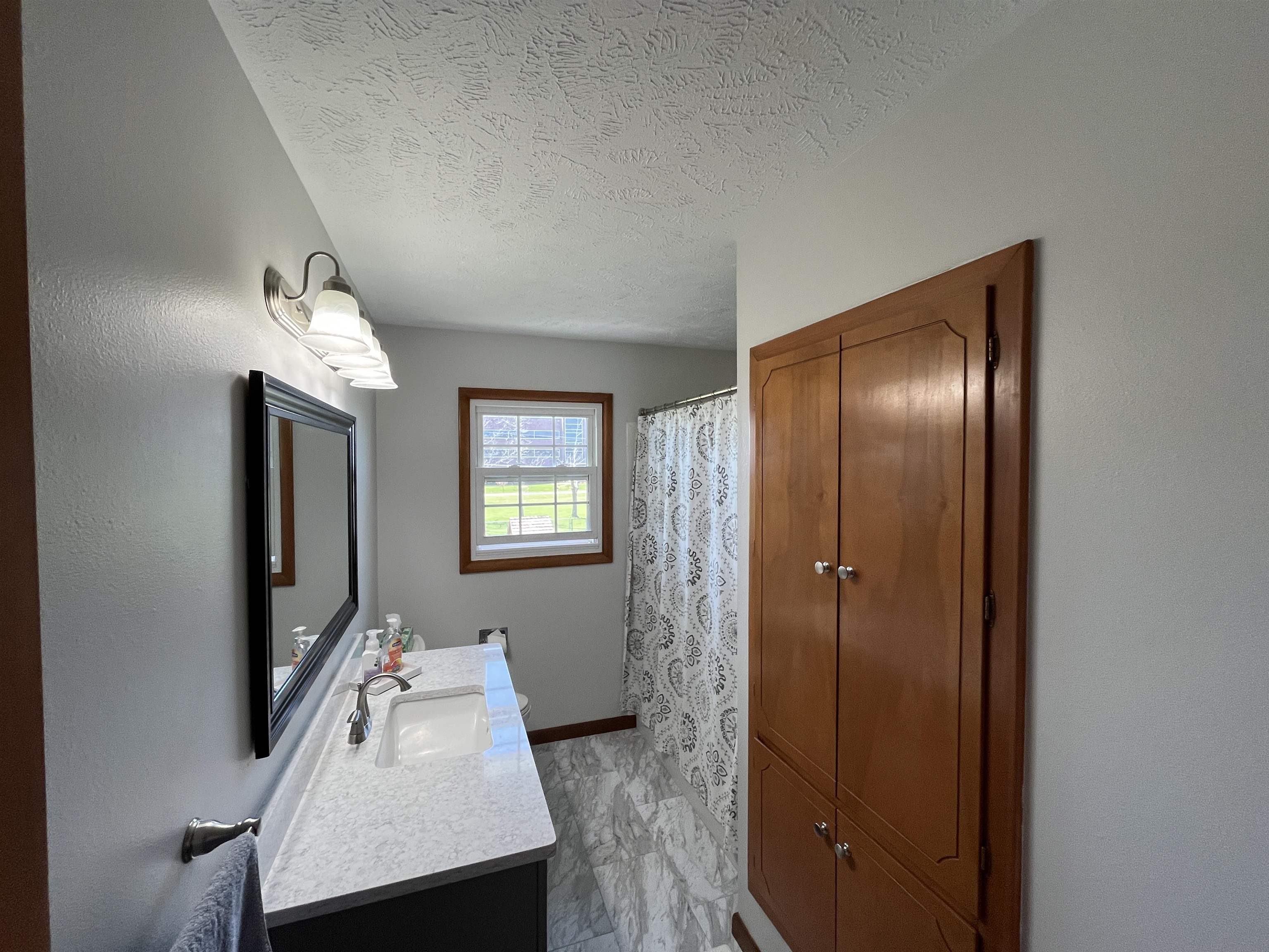 Norfolk, Nebraska 68701, United States, 3 Bedrooms Bedrooms, ,2 BathroomsBathrooms,Residential,Pending,123085