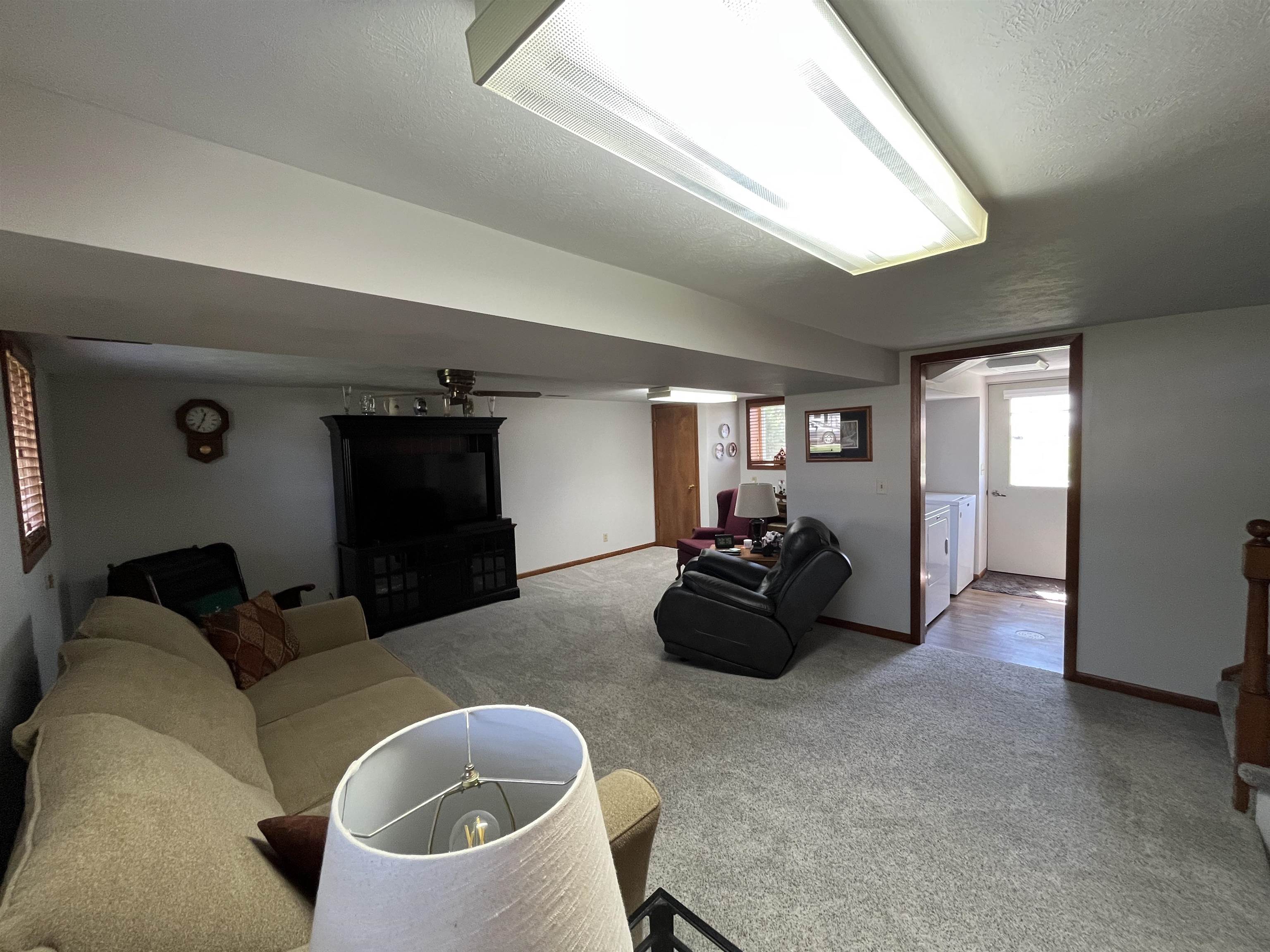 Norfolk, Nebraska 68701, United States, 3 Bedrooms Bedrooms, ,2 BathroomsBathrooms,Residential,Pending,123085