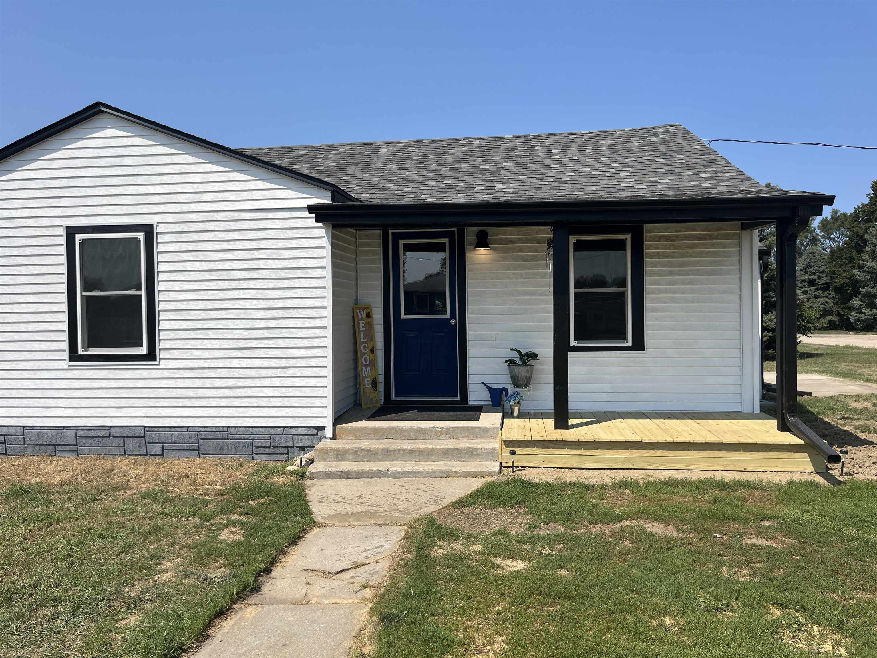 Plainview, Nebraska 68769, United States, 2 Bedrooms Bedrooms, ,1 BathroomBathrooms,Residential,Active,48694