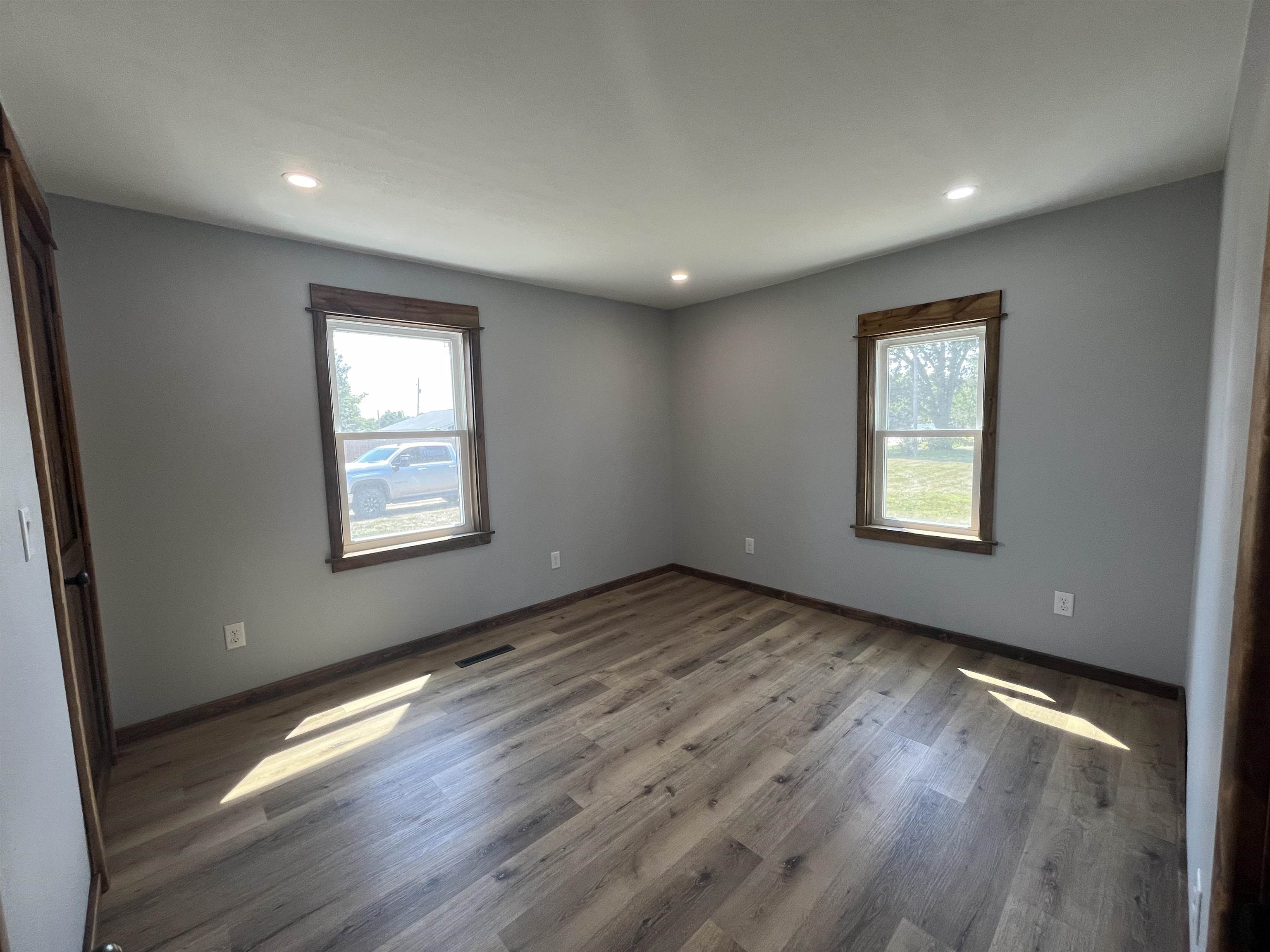 Plainview, Nebraska 68769, United States, 2 Bedrooms Bedrooms, ,1 BathroomBathrooms,Residential,Active,48694