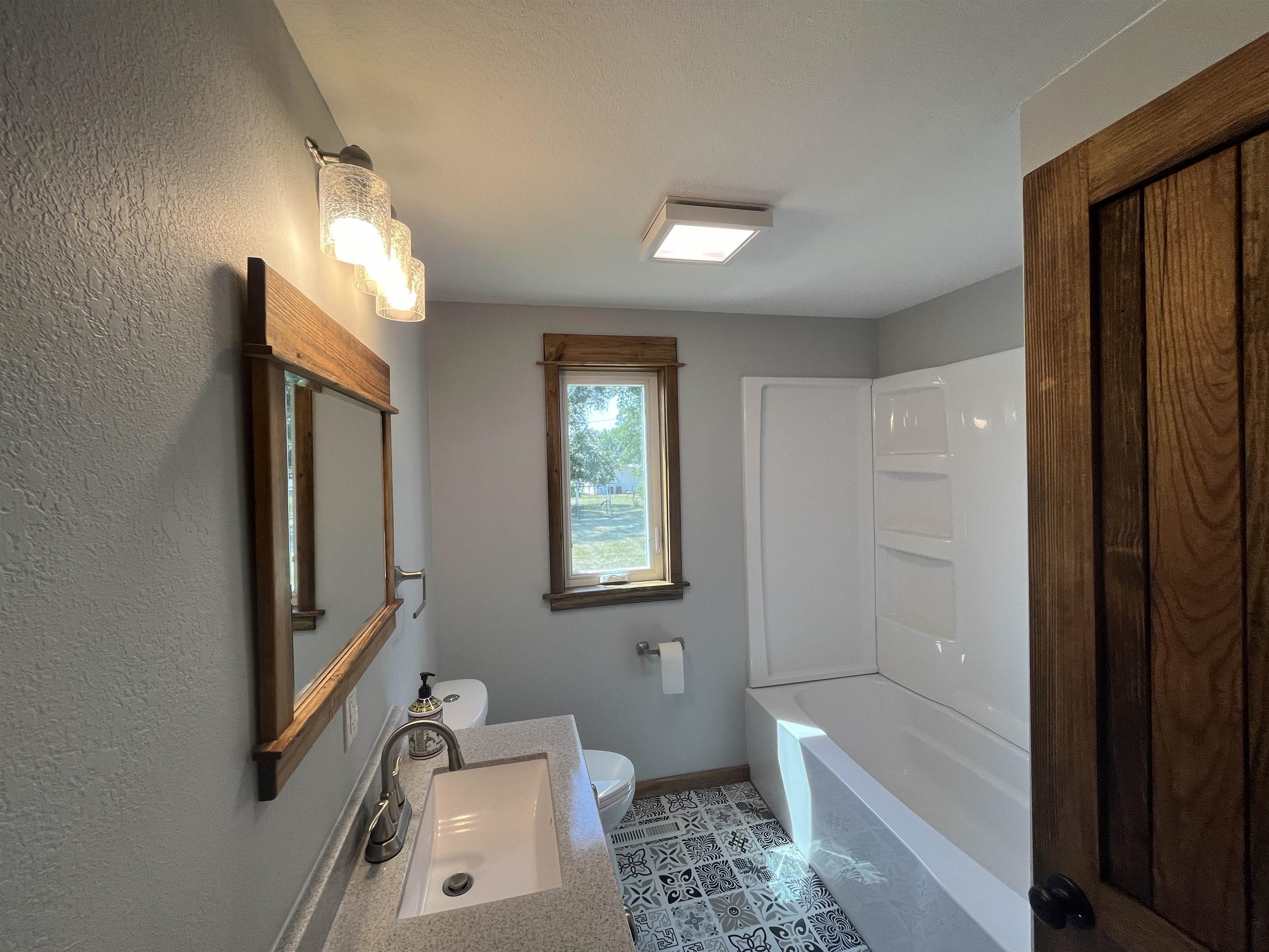 Plainview, Nebraska 68769, United States, 2 Bedrooms Bedrooms, ,1 BathroomBathrooms,Residential,Active,48694