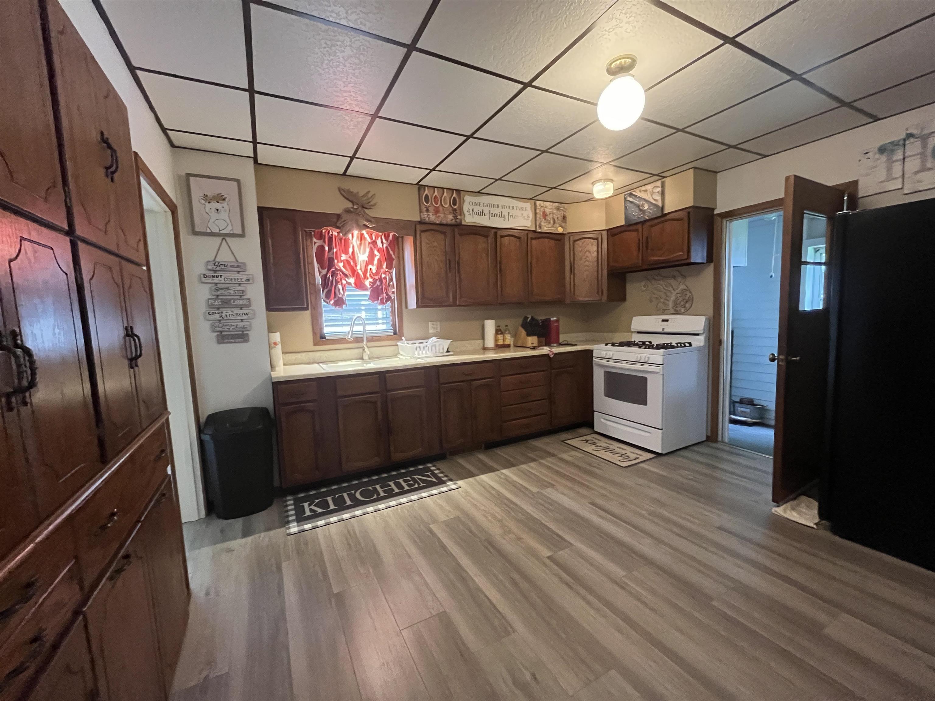 Hartington, Nebraska 68739, United States, 4 Bedrooms Bedrooms, ,2 BathroomsBathrooms,Residential,Active,53089