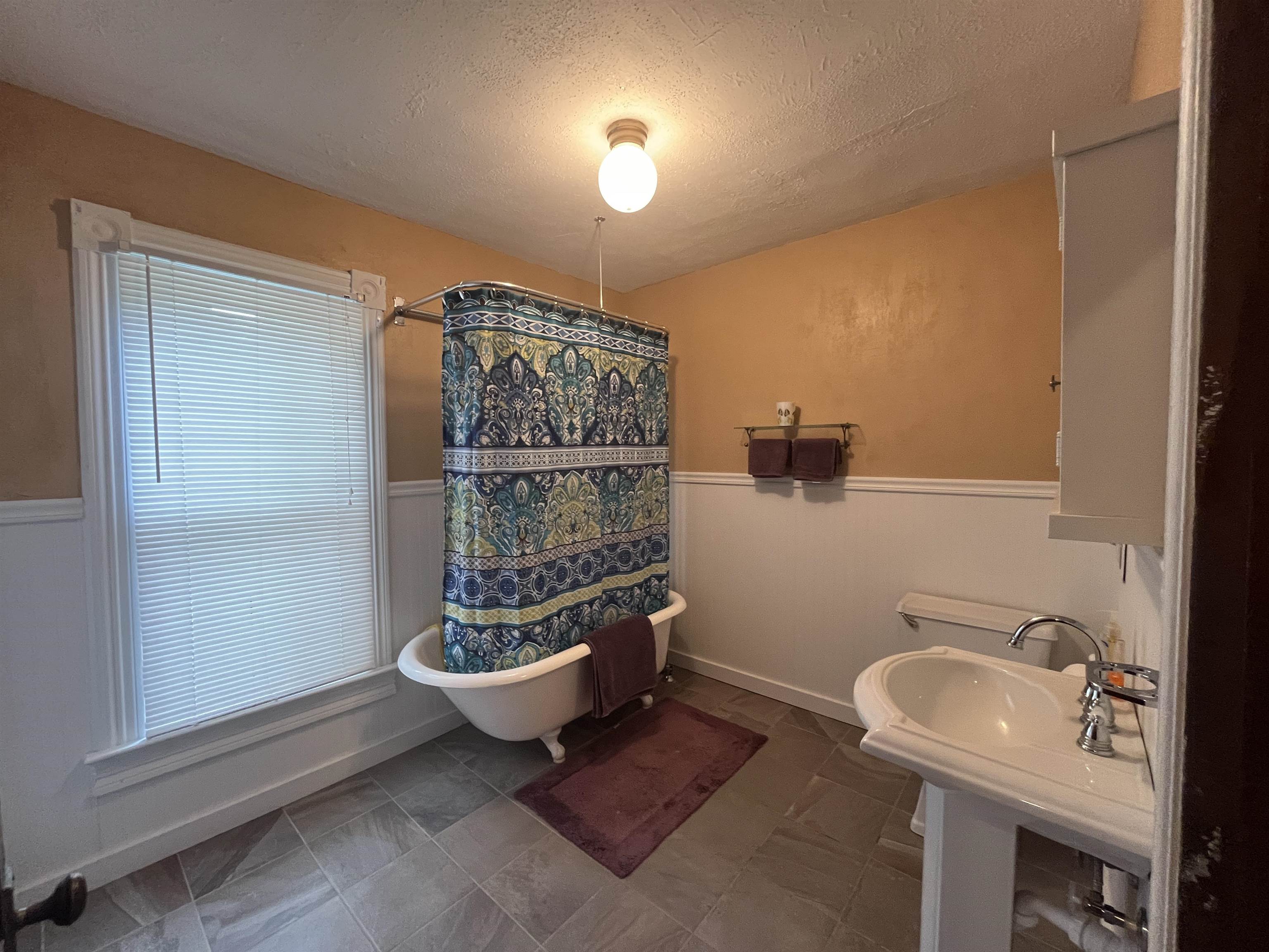 Hartington, Nebraska 68739, United States, 4 Bedrooms Bedrooms, ,2 BathroomsBathrooms,Residential,Active,53089