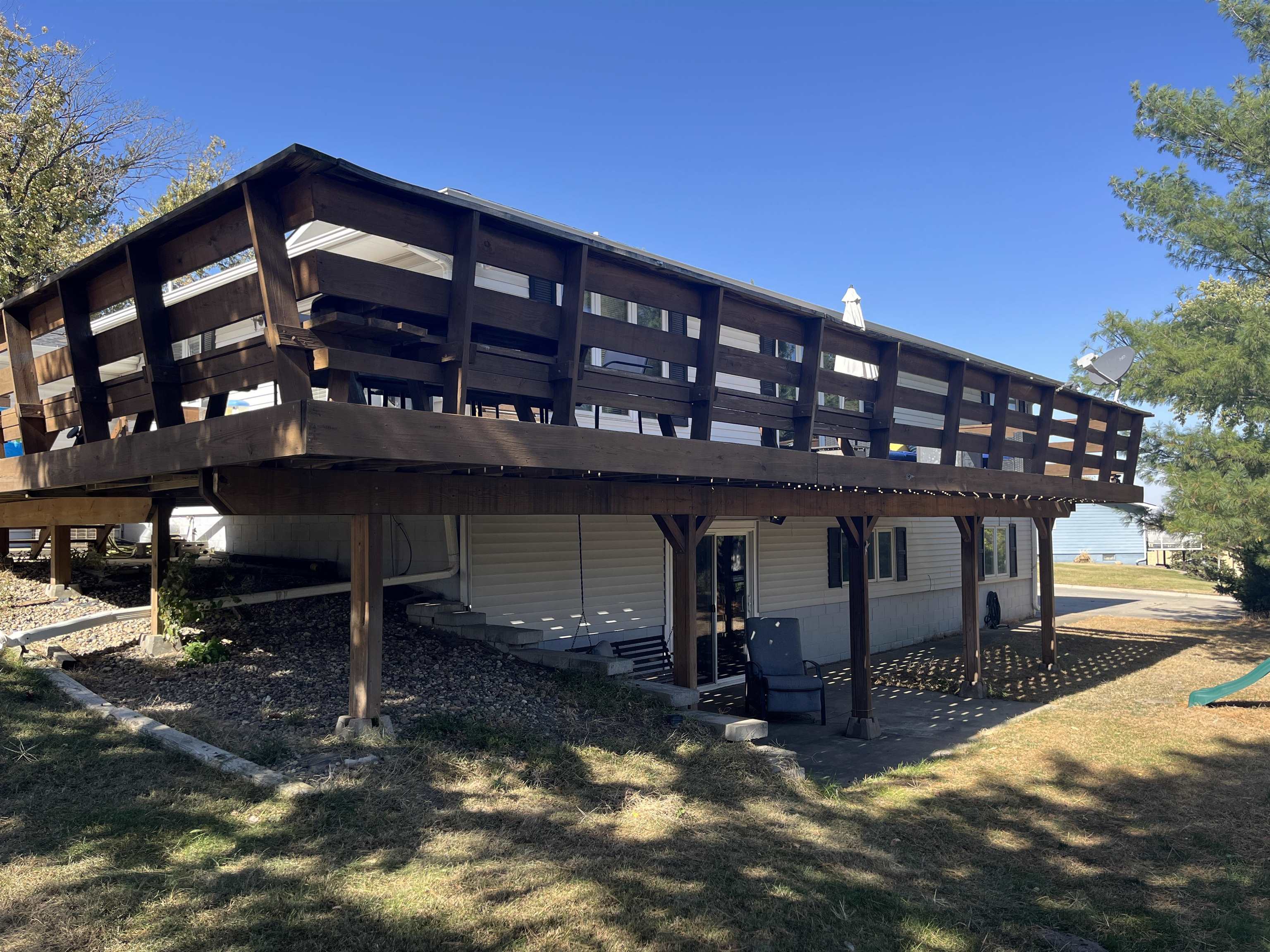 Pierce, Nebraska 68767, United States, 3 Bedrooms Bedrooms, ,2 BathroomsBathrooms,Residential,Pending,38579