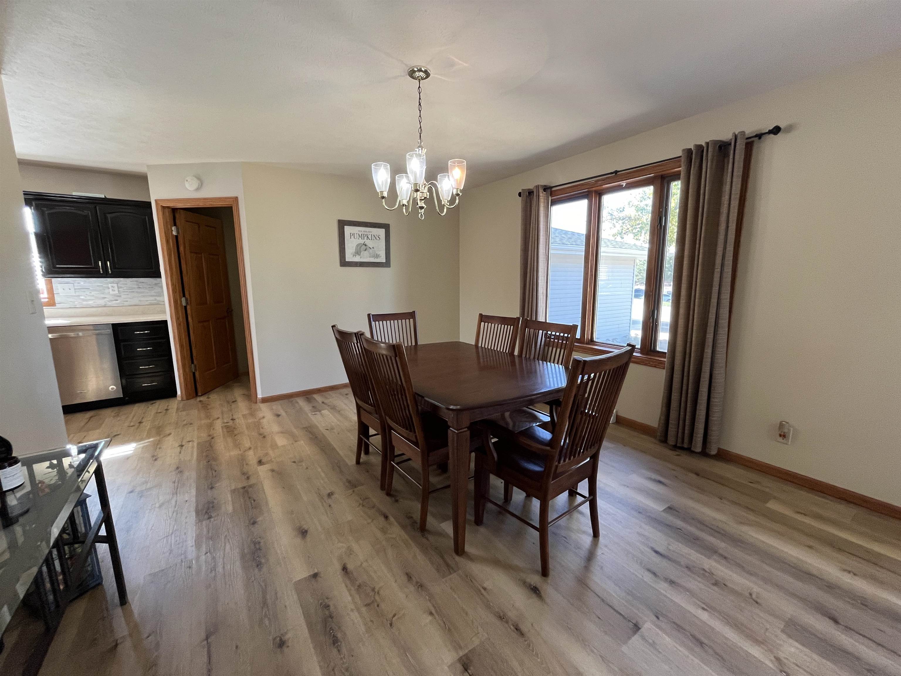 Pierce, Nebraska 68767, United States, 3 Bedrooms Bedrooms, ,2 BathroomsBathrooms,Residential,Pending,38579