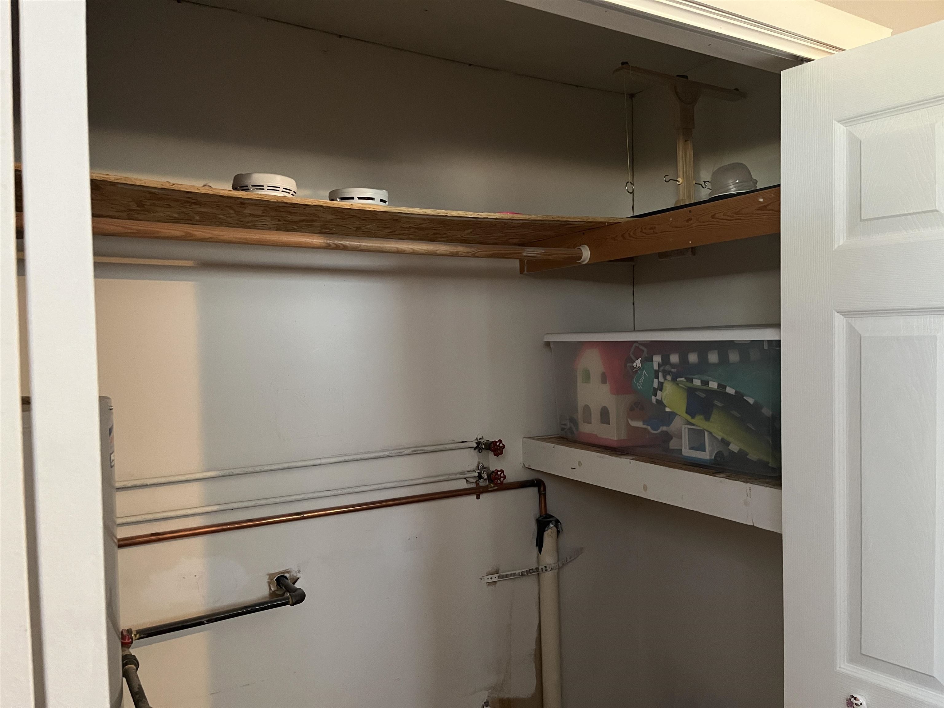 Pierce, Nebraska 68767, United States, 3 Bedrooms Bedrooms, ,2 BathroomsBathrooms,Residential,Pending,38579