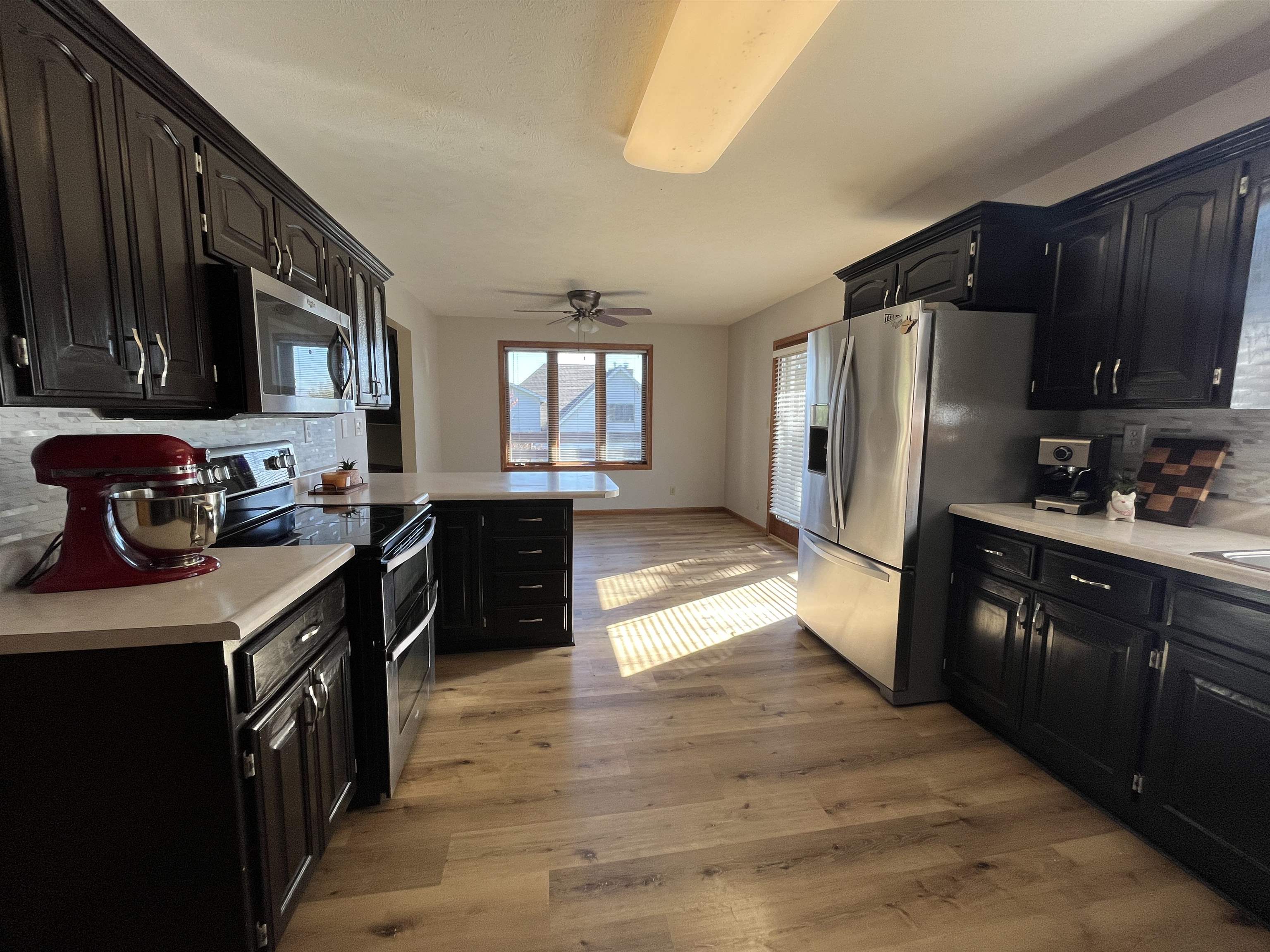 Pierce, Nebraska 68767, United States, 3 Bedrooms Bedrooms, ,2 BathroomsBathrooms,Residential,Pending,38579