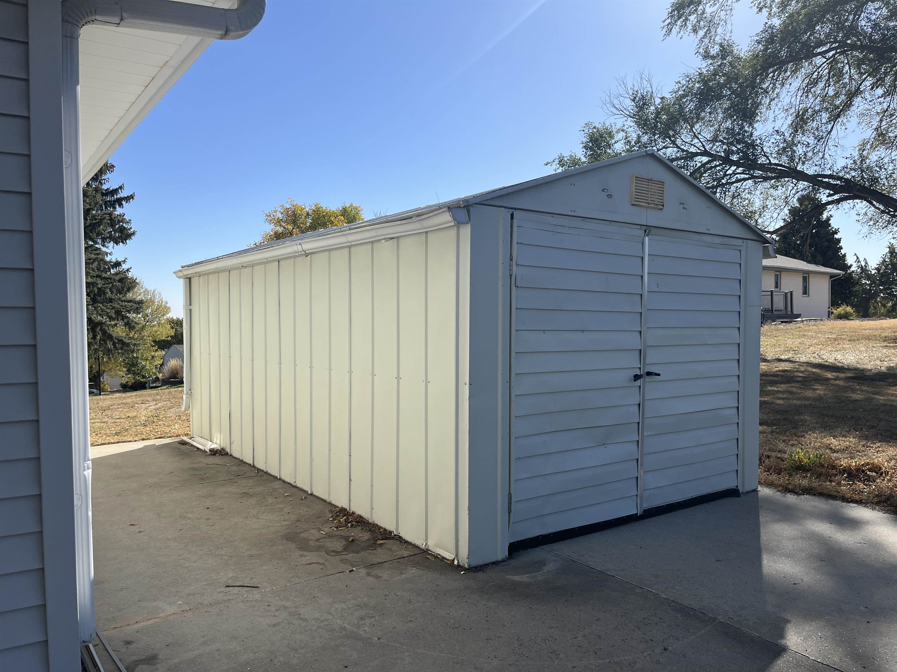 Pierce, Nebraska 68767, United States, 3 Bedrooms Bedrooms, ,2 BathroomsBathrooms,Residential,Pending,38579