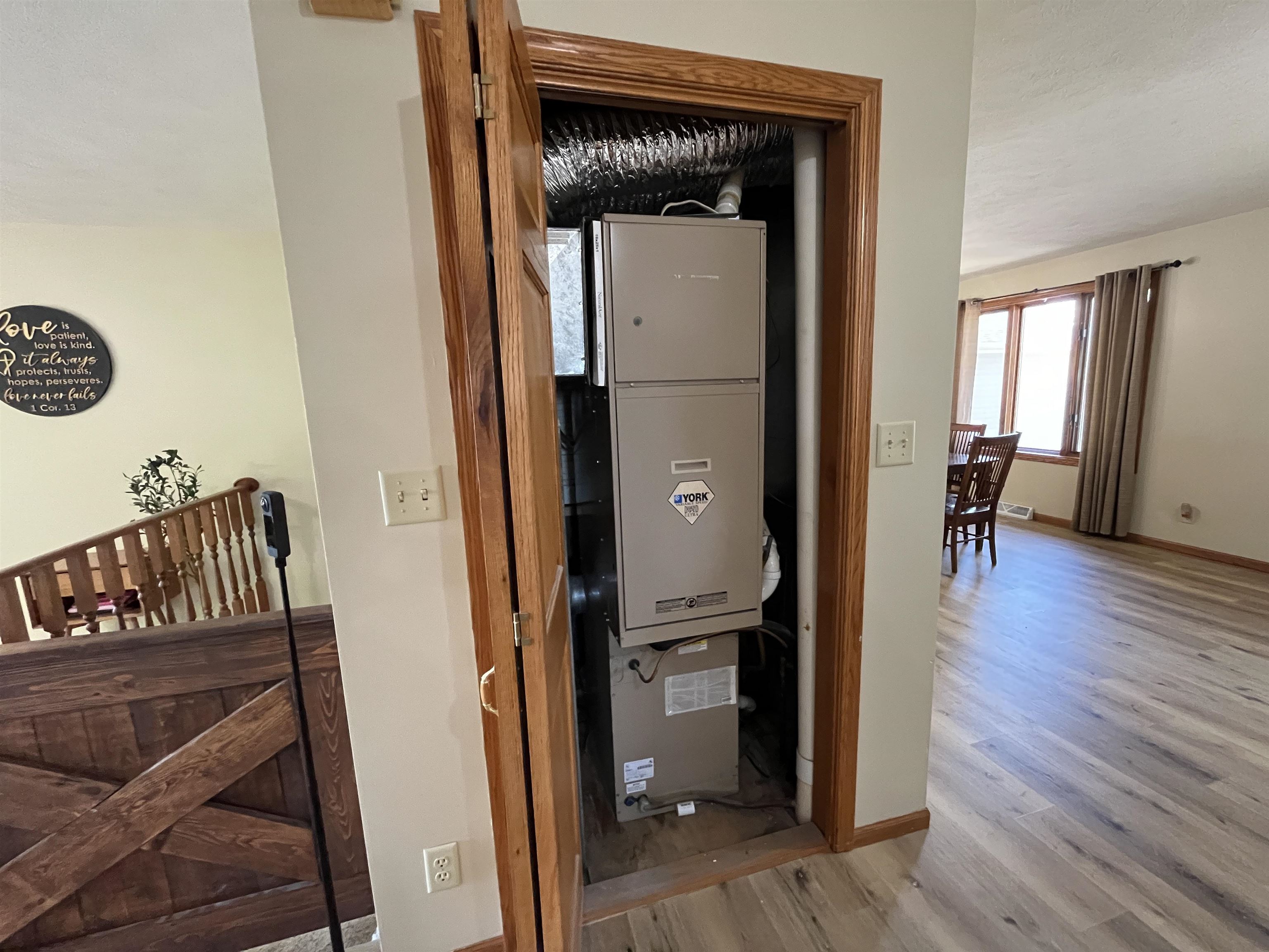 Pierce, Nebraska 68767, United States, 3 Bedrooms Bedrooms, ,2 BathroomsBathrooms,Residential,Pending,38579