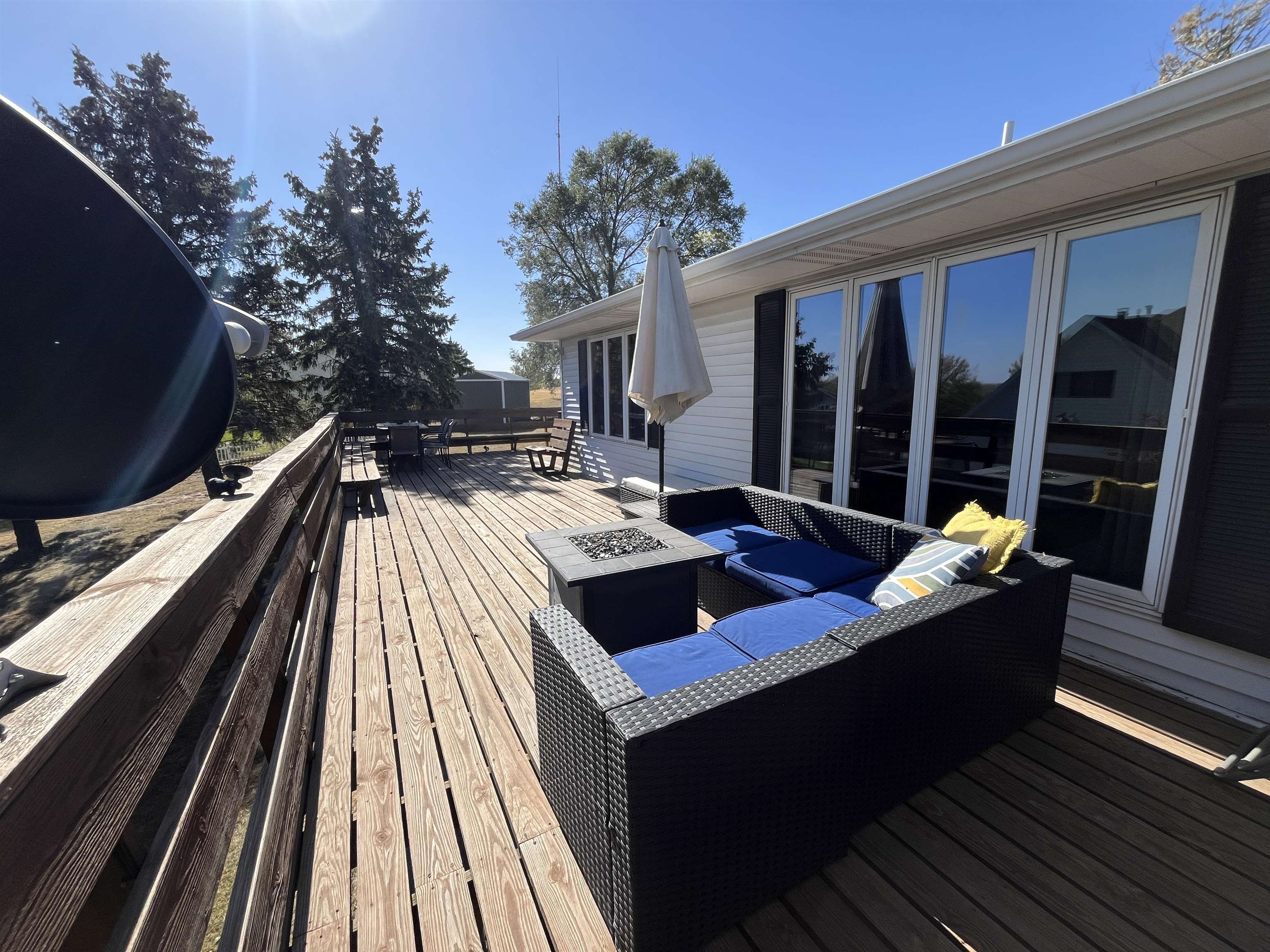 Pierce, Nebraska 68767, United States, 3 Bedrooms Bedrooms, ,2 BathroomsBathrooms,Residential,Pending,38579