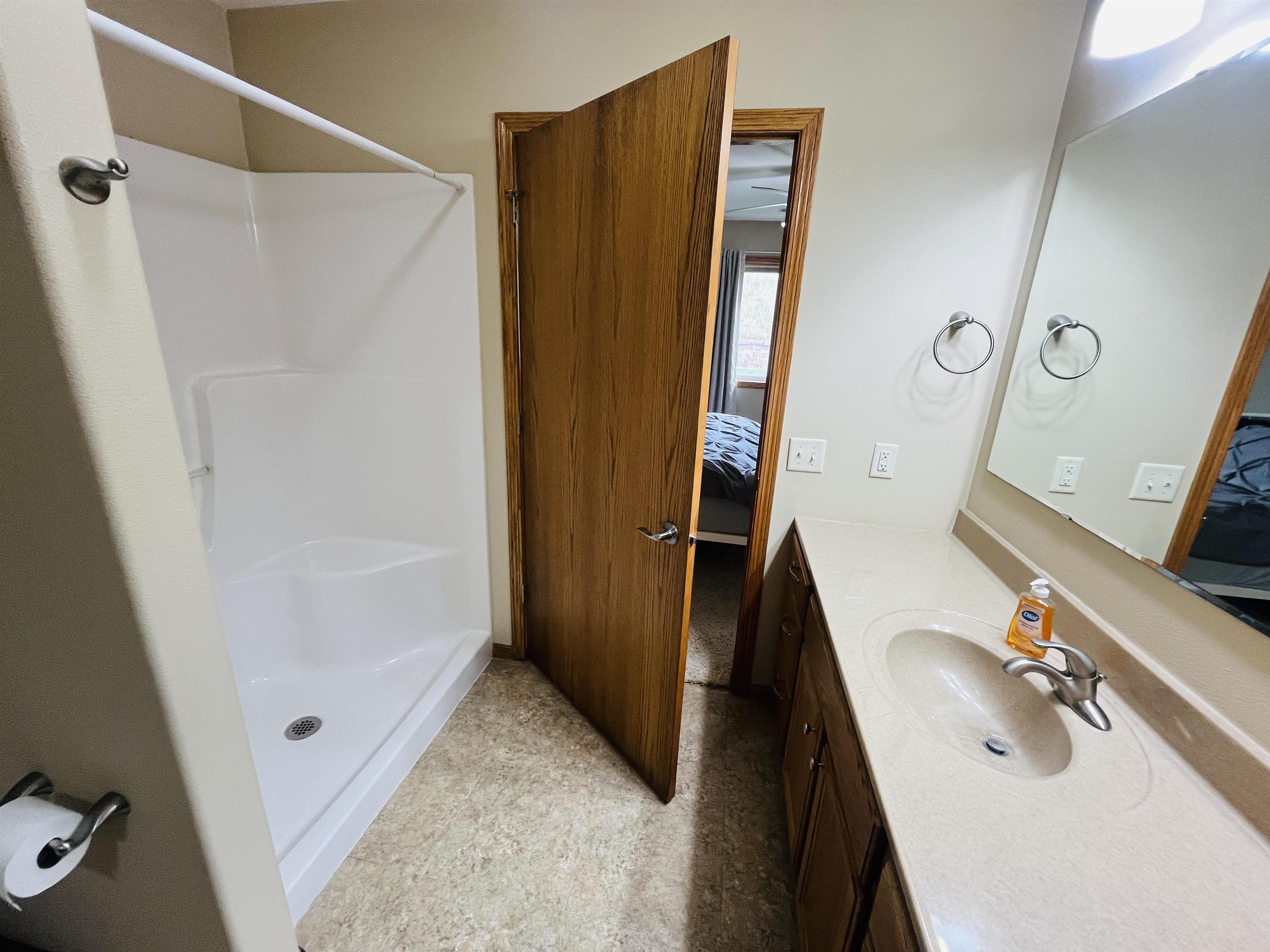 Norfolk, Nebraska 68701, United States, 2 Bedrooms Bedrooms, ,2 BathroomsBathrooms,Residential,Active,226899