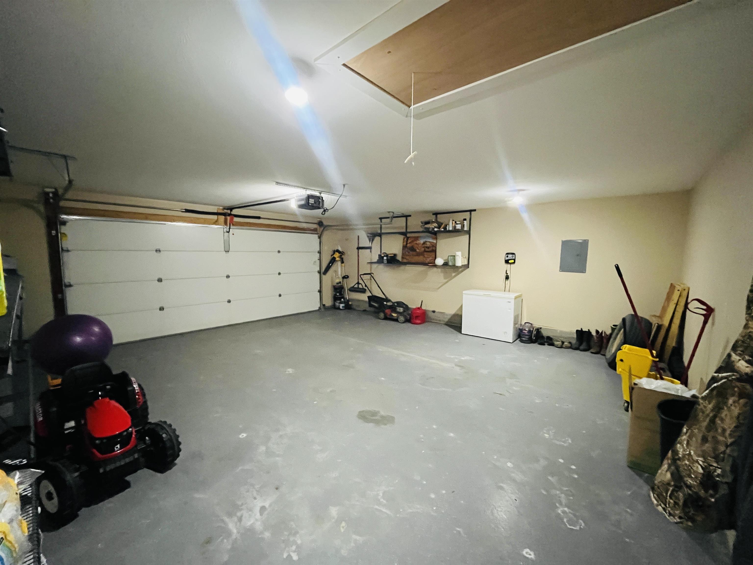 Norfolk, Nebraska 68701, United States, 2 Bedrooms Bedrooms, ,2 BathroomsBathrooms,Residential,Active,226899