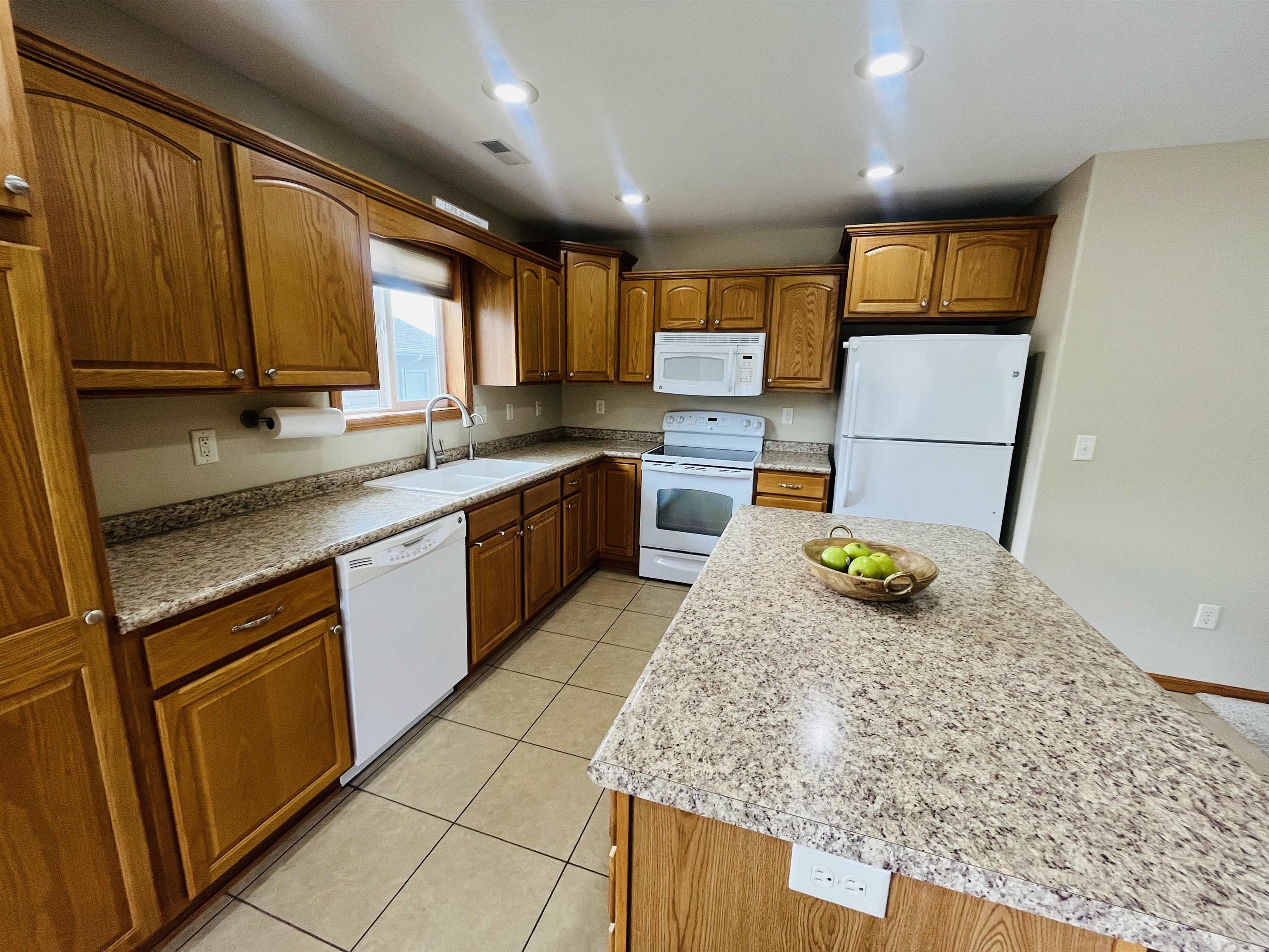 Norfolk, Nebraska 68701, United States, 2 Bedrooms Bedrooms, ,2 BathroomsBathrooms,Residential,Active,226899