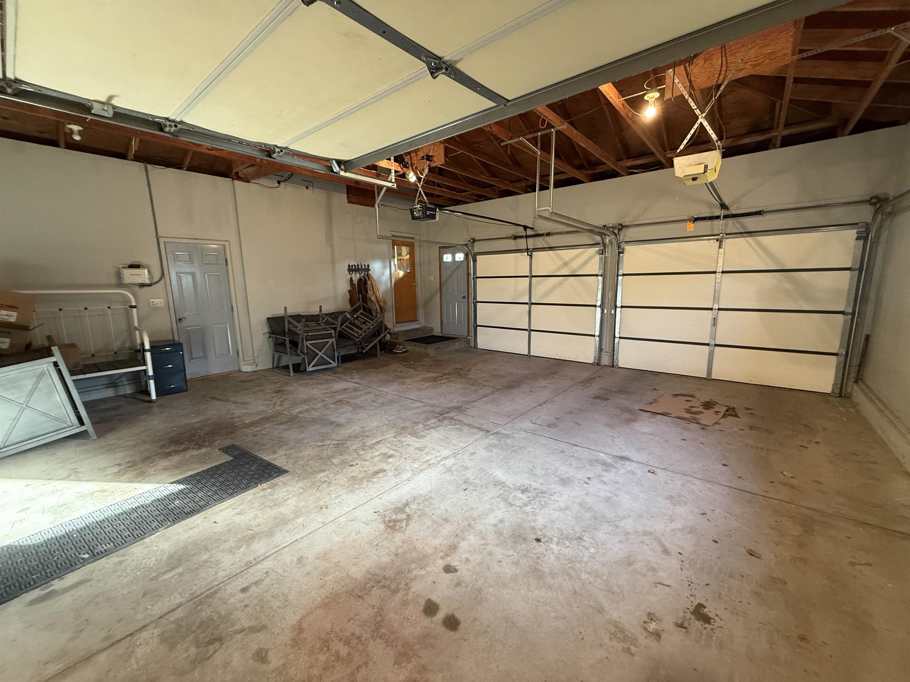 Scribner, Nebraska 68057, United States, 2 Bedrooms Bedrooms, ,2 BathroomsBathrooms,Residential,Pending,25452