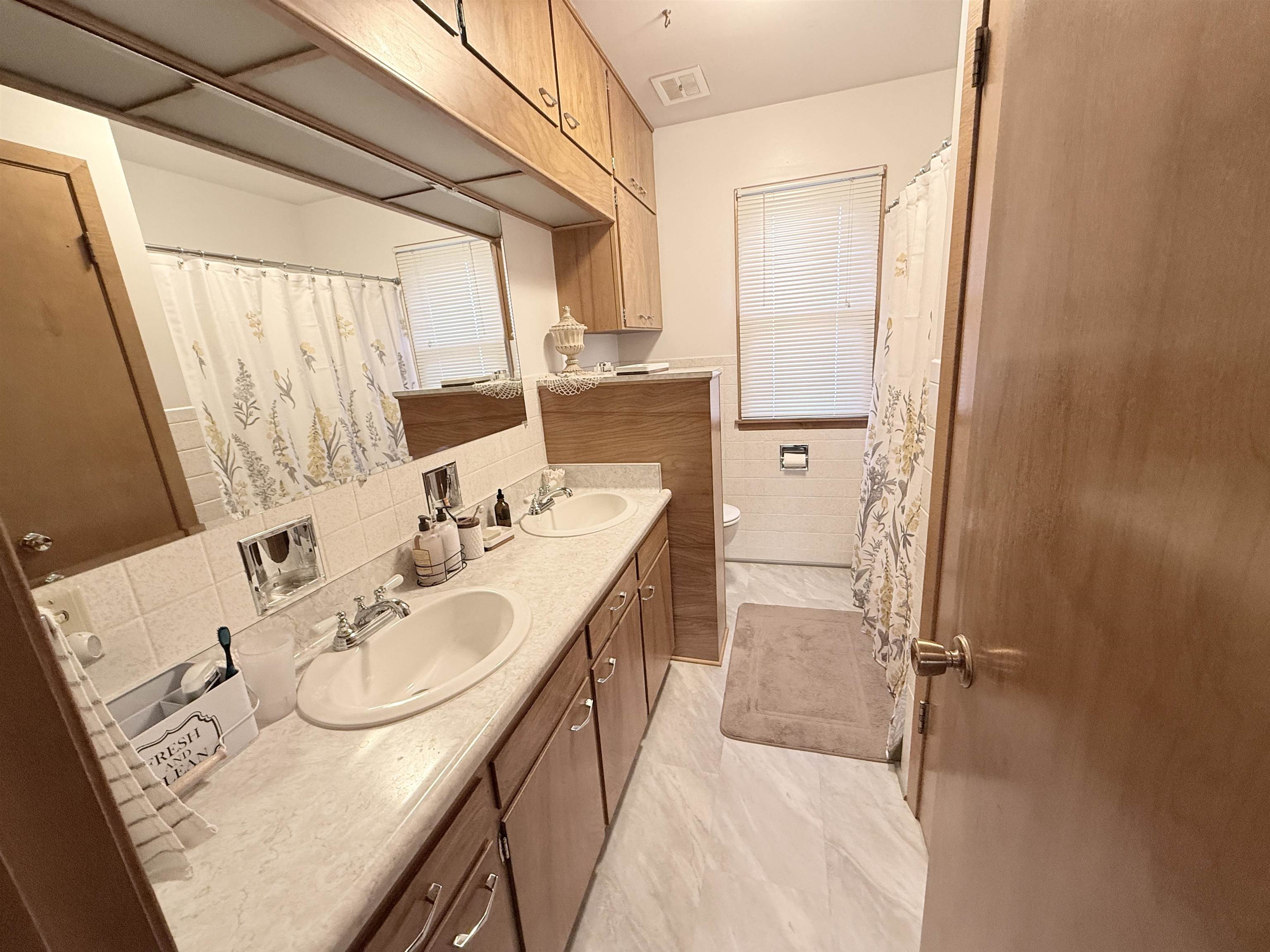 Scribner, Nebraska 68057, United States, 2 Bedrooms Bedrooms, ,2 BathroomsBathrooms,Residential,Pending,25452