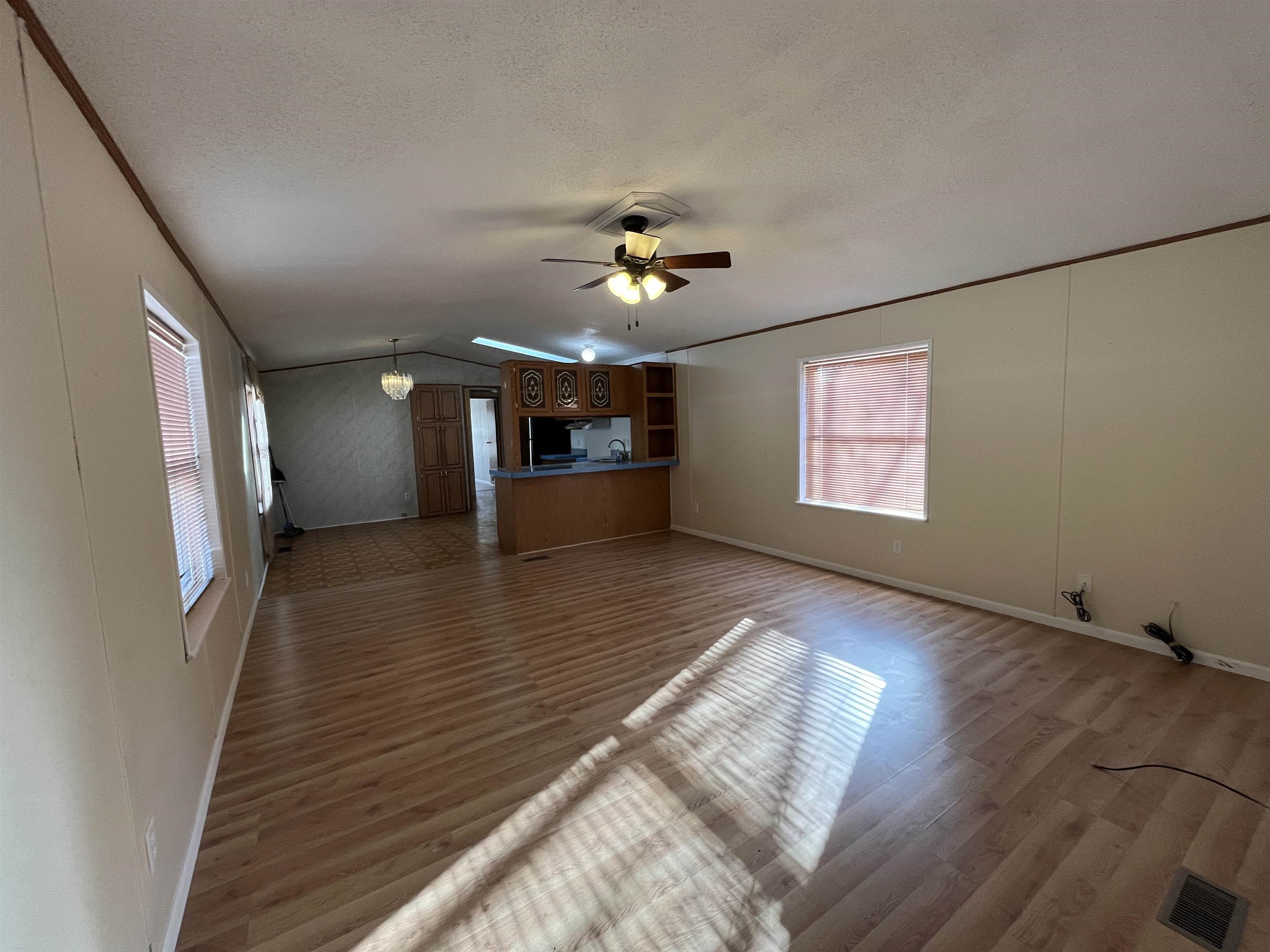 Norfolk, Nebraska 68701, United States, 3 Bedrooms Bedrooms, ,2 BathroomsBathrooms,Residential,Active,36102