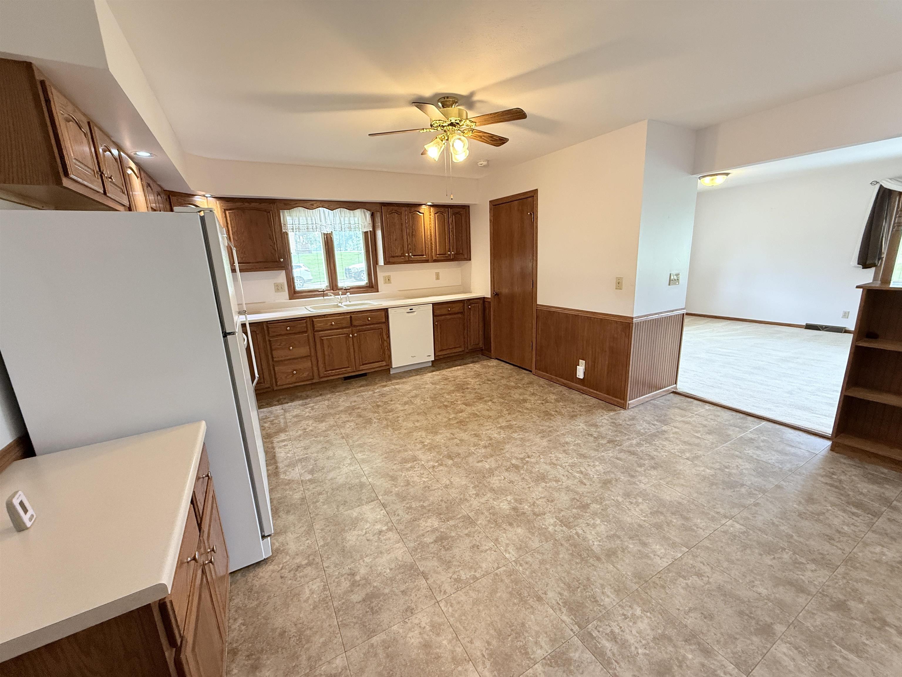 Pierce, Nebraska 68767, United States, 3 Bedrooms Bedrooms, ,2 BathroomsBathrooms,Residential,Active,189353