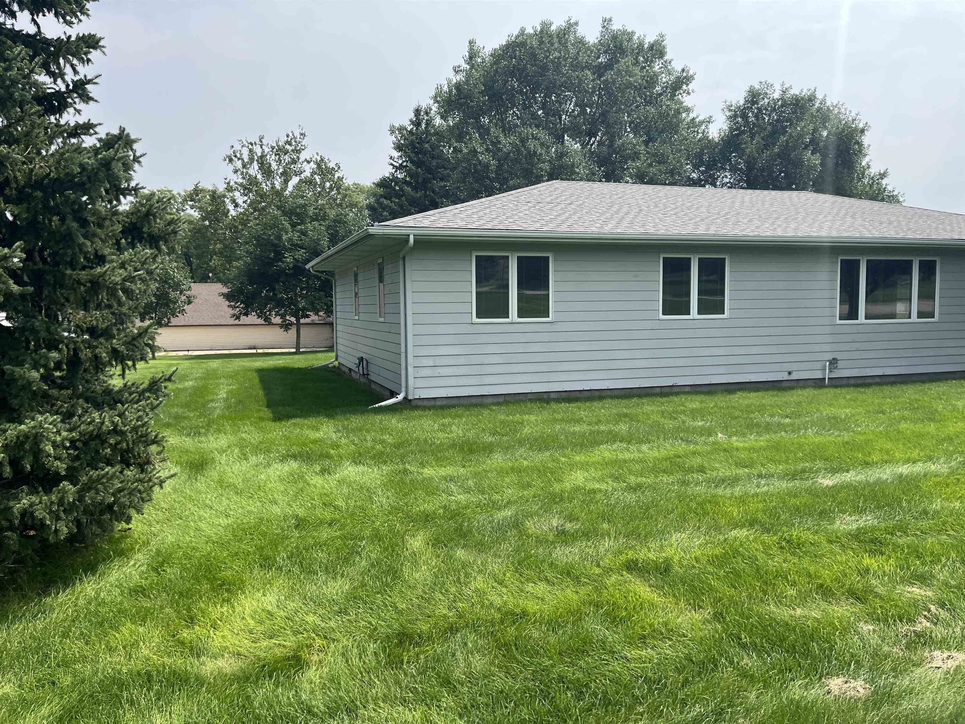 Pierce, Nebraska 68767, United States, 3 Bedrooms Bedrooms, ,2 BathroomsBathrooms,Residential,Active,189353