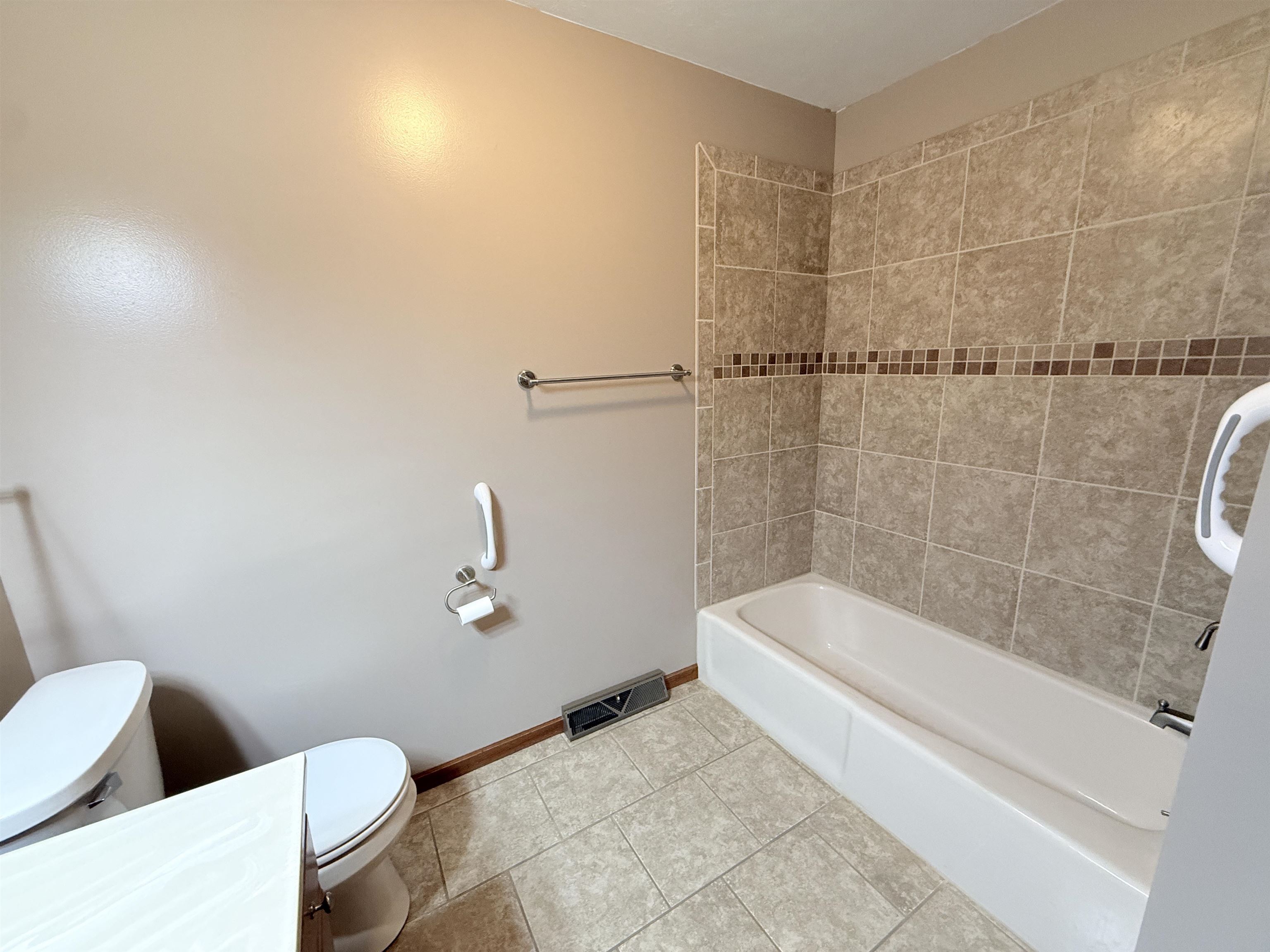 Pierce, Nebraska 68767, United States, 3 Bedrooms Bedrooms, ,2 BathroomsBathrooms,Residential,Active,189353