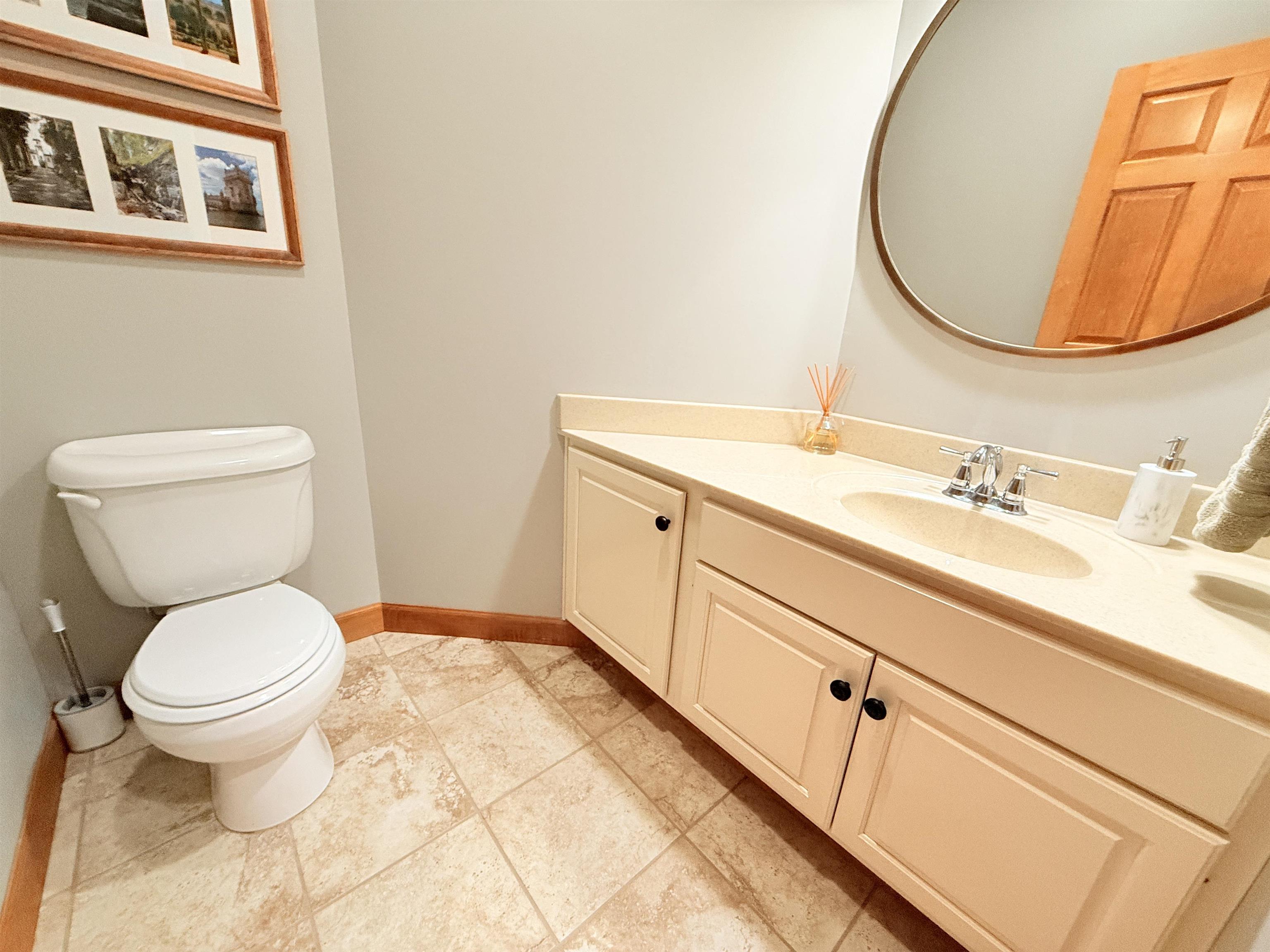 Norfolk, Nebraska 68701, United States, 5 Bedrooms Bedrooms, ,4 BathroomsBathrooms,Residential,Active,145965