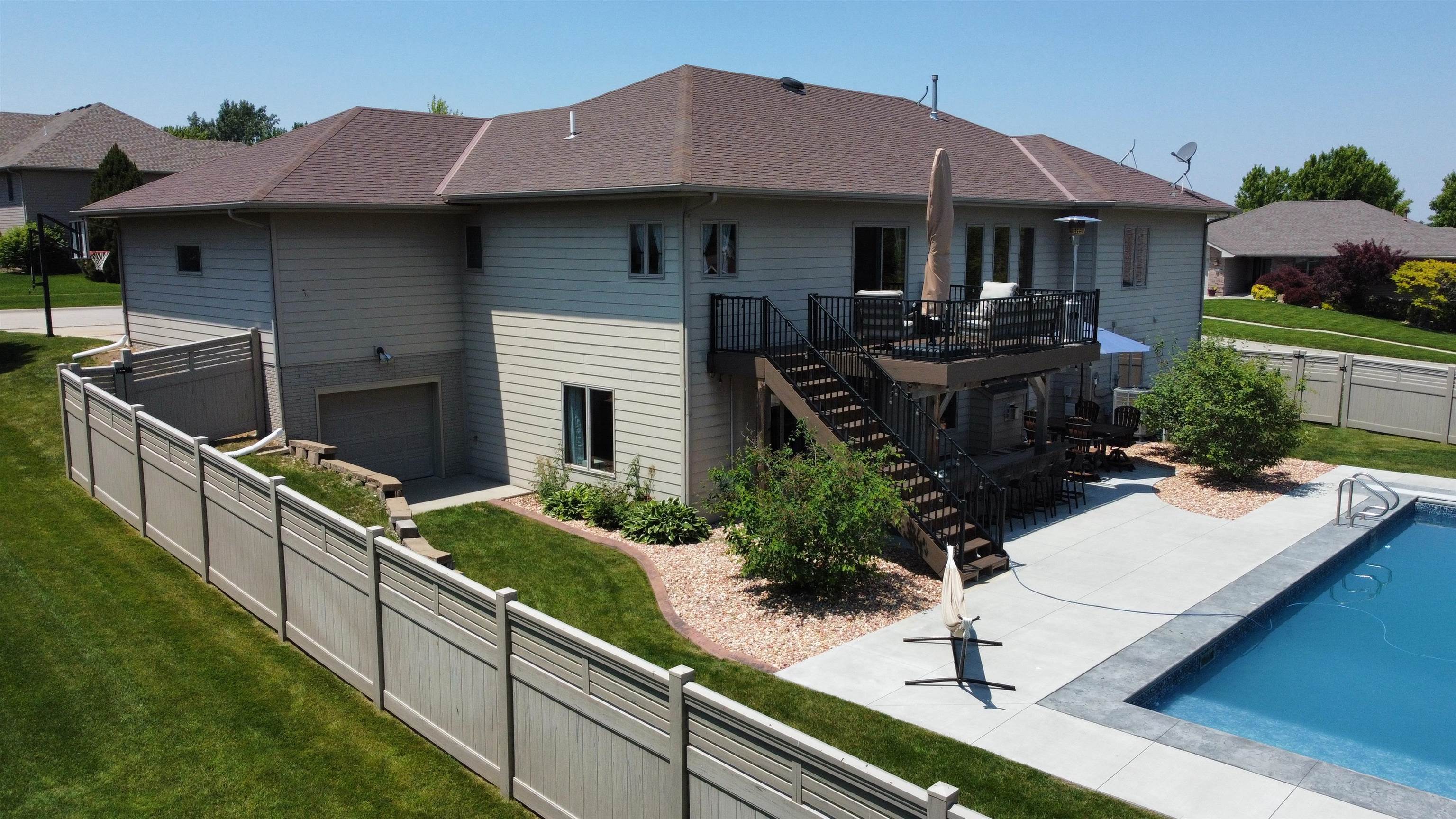 Norfolk, Nebraska 68701, United States, 5 Bedrooms Bedrooms, ,4 BathroomsBathrooms,Residential,Active,145965